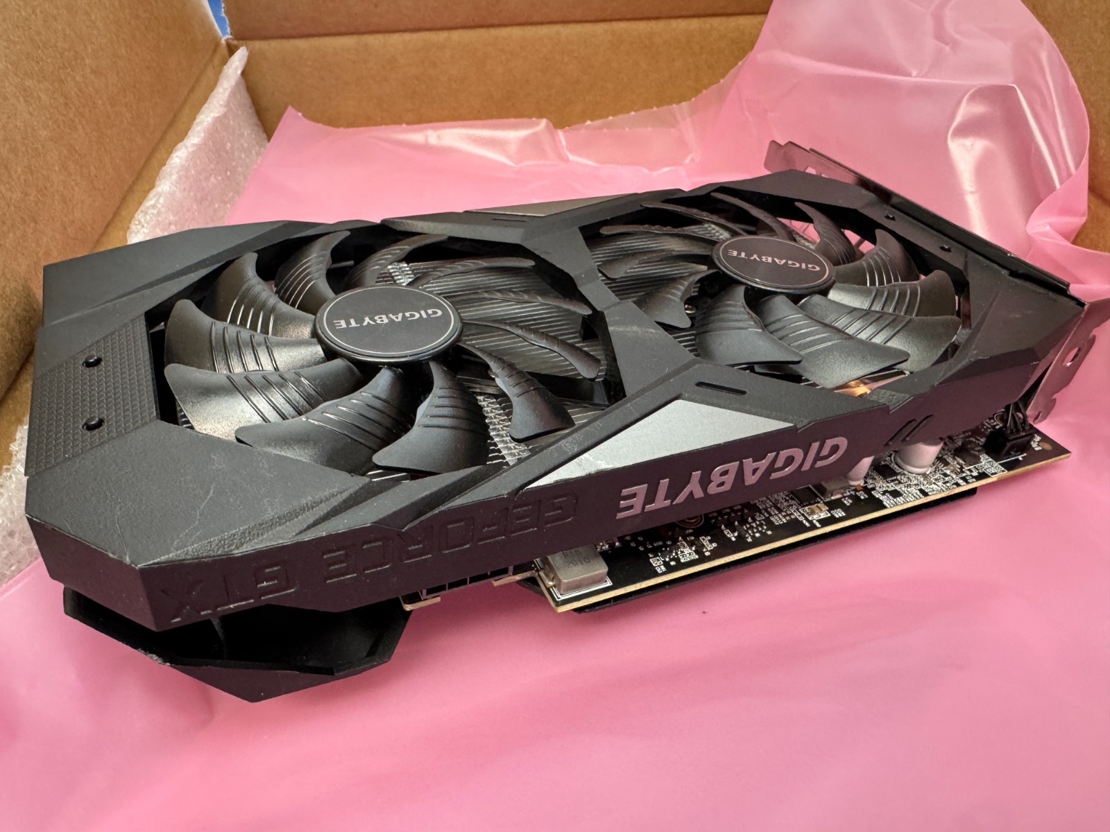 GIGABYTE GV-N166SOC-6GD GeForce GTX 1660 6GB GDDR6 Graphics Card