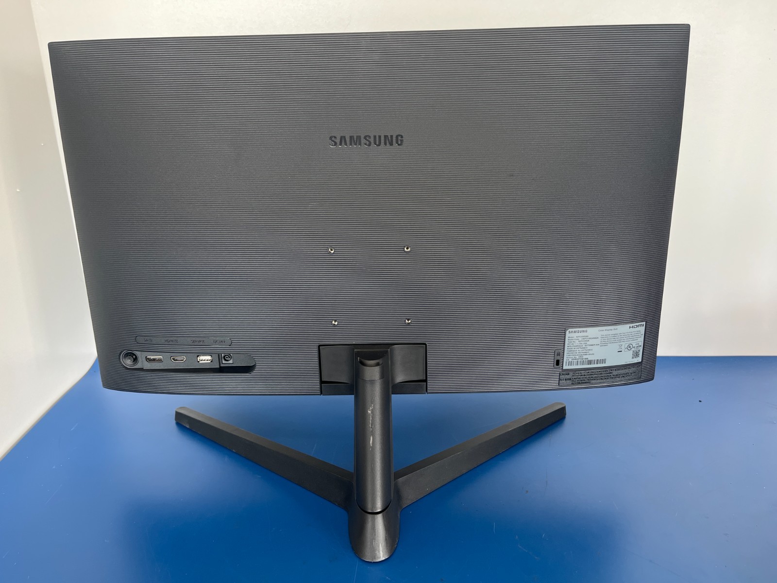 Samsung LS27C330GANXZA Monitor 27 IPS FHD LCD HDR 1920x1080 4ms 100Hz AntiGlare - Image 2