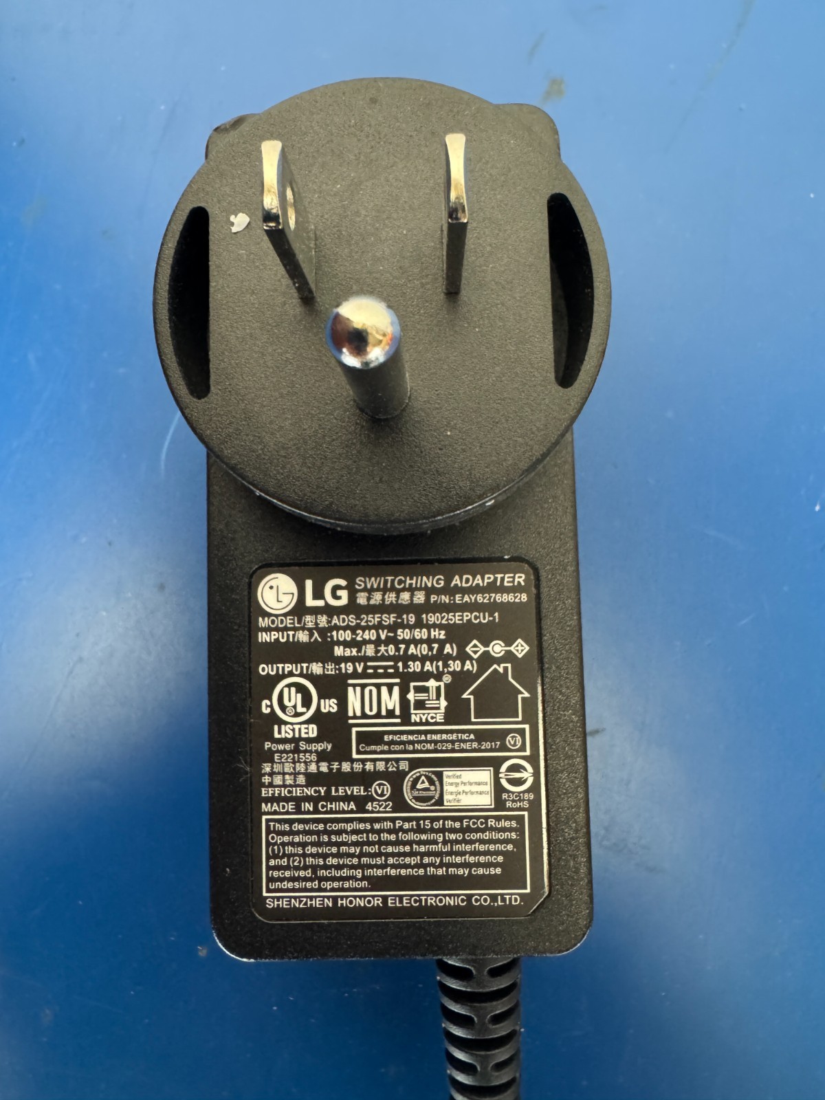 LG Monitor AC 19v 1.3amp ADS-25FSF-19 19025EPCU-1 EAY62768628 25W BLK - Image 3