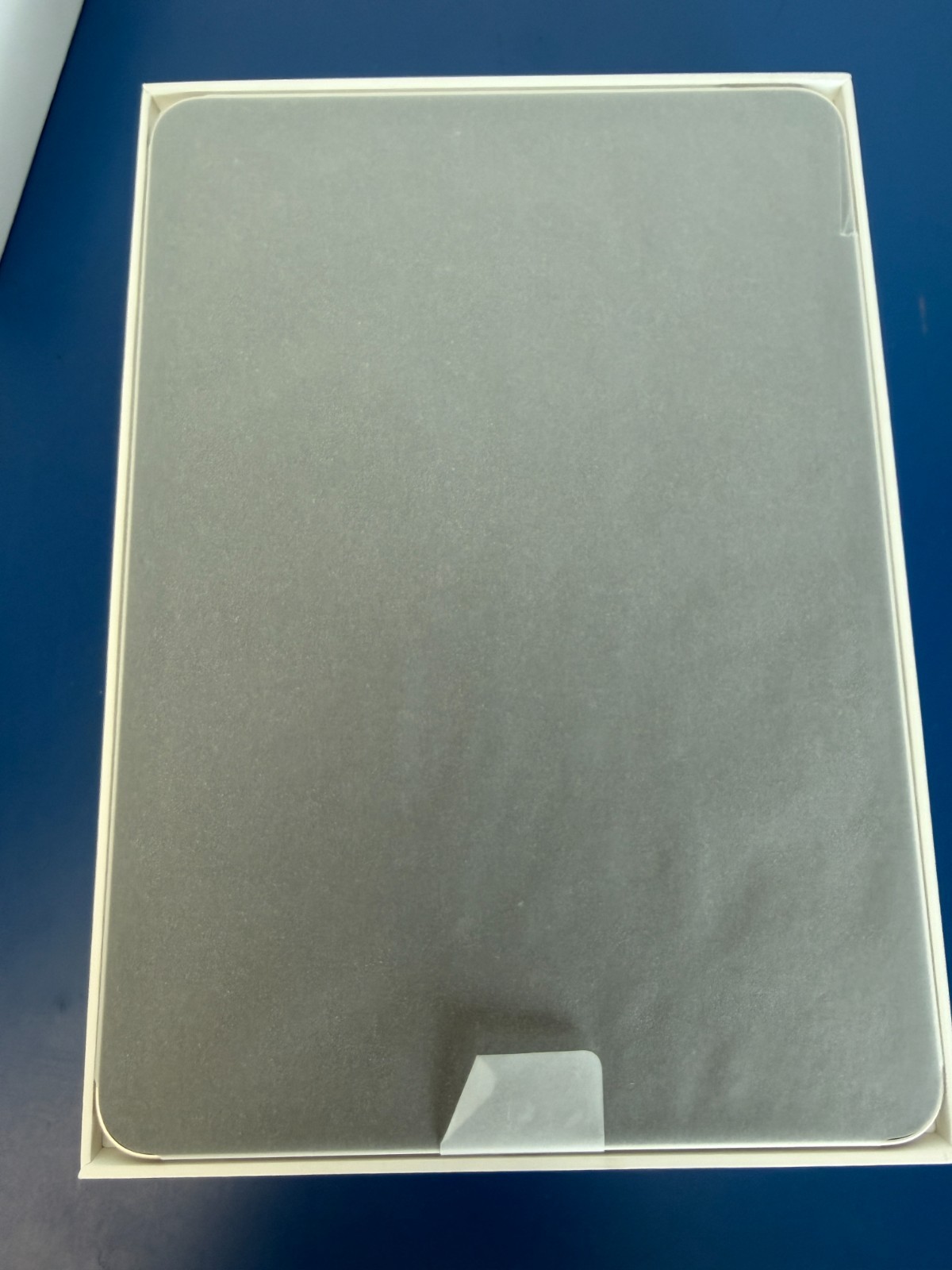 Apple iPad Air 11-Inch (M2) 256GB - Starlight - Image 3