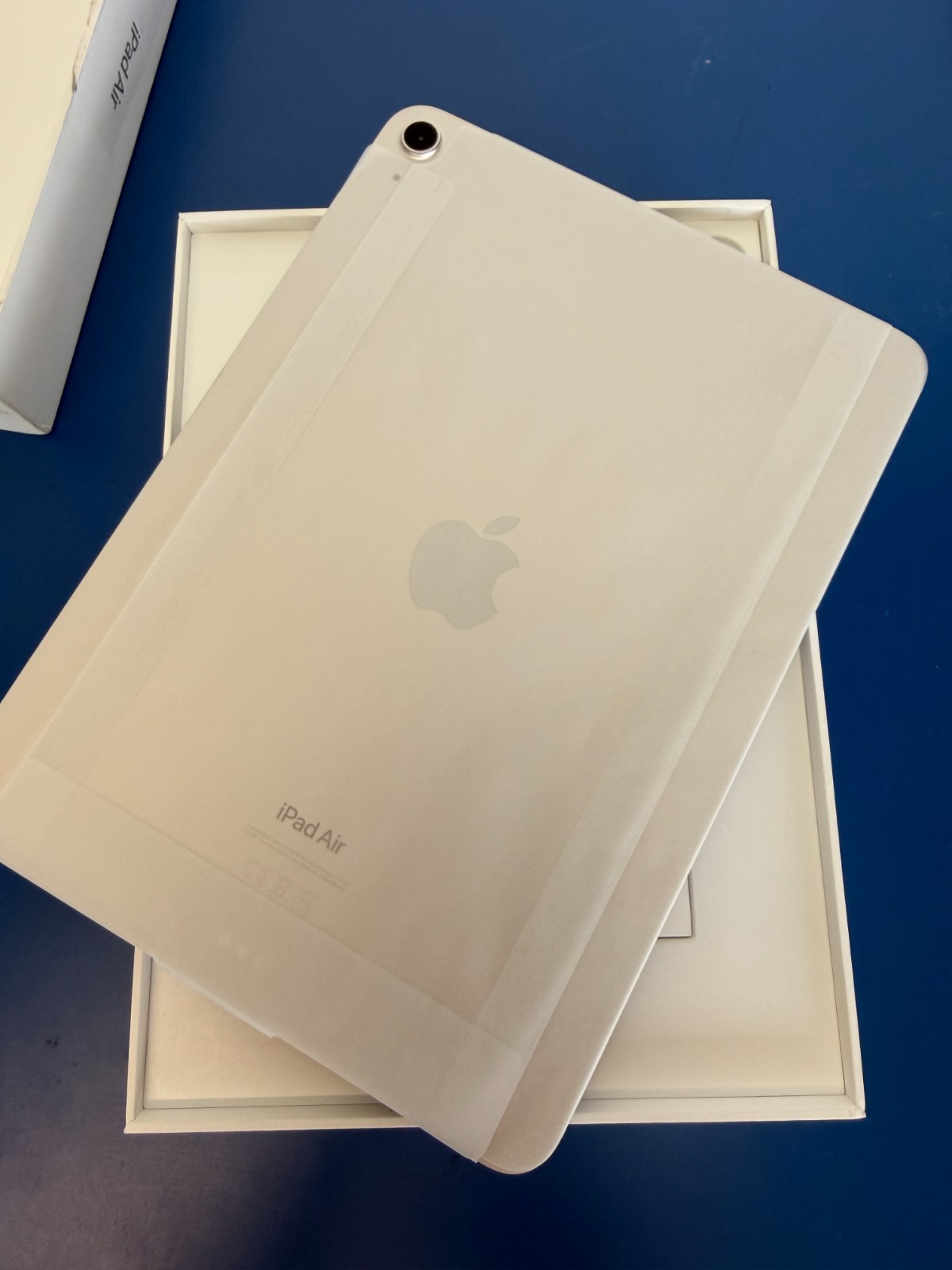 Apple iPad Air 11-Inch (M2) 256GB - Starlight - Image 4
