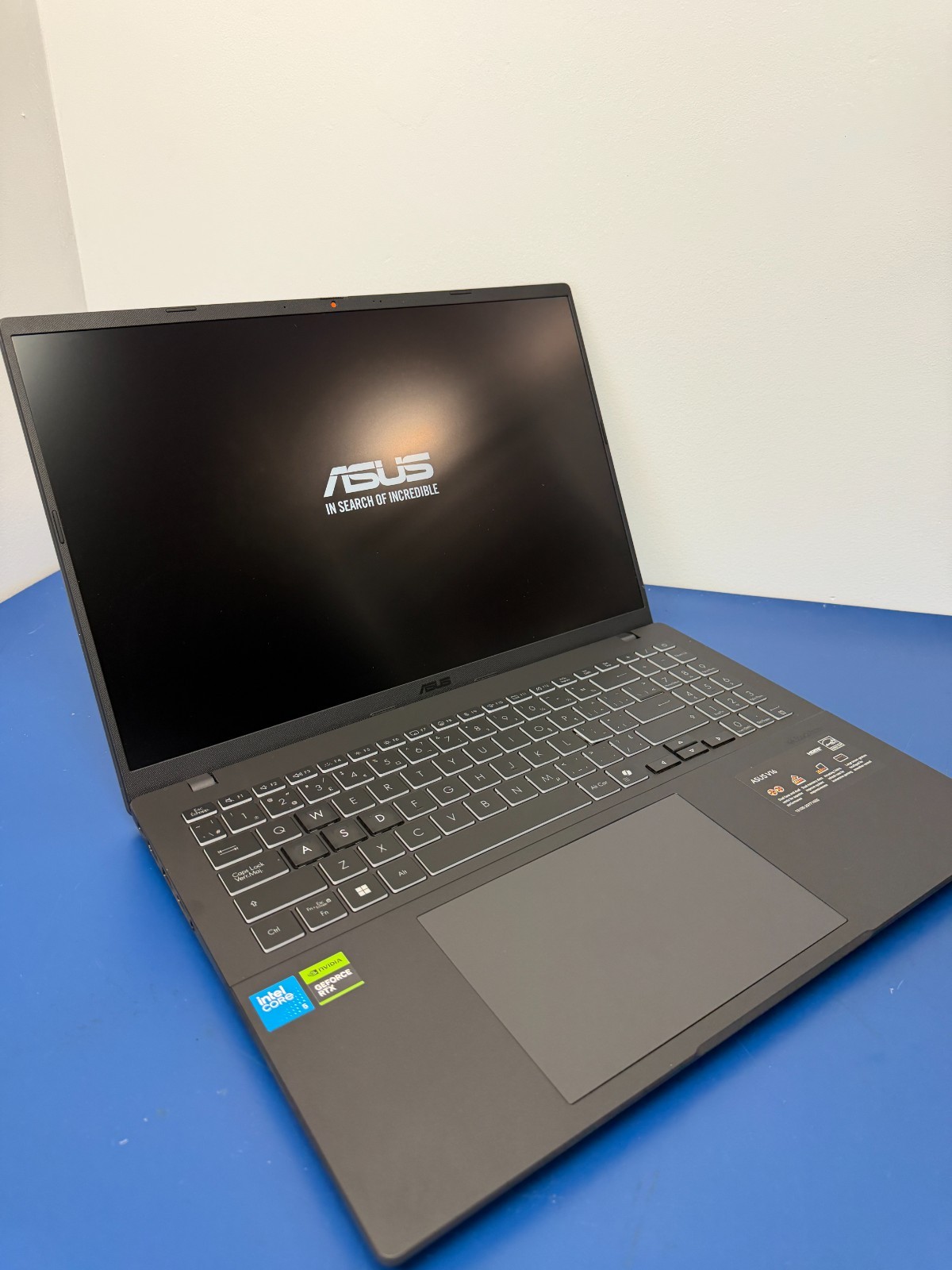 ASUS V16 16" Gaming Laptop Intel Core 5 210H/16GB RAM/512GB SSD/GeForce RTX 3050 - Image 8