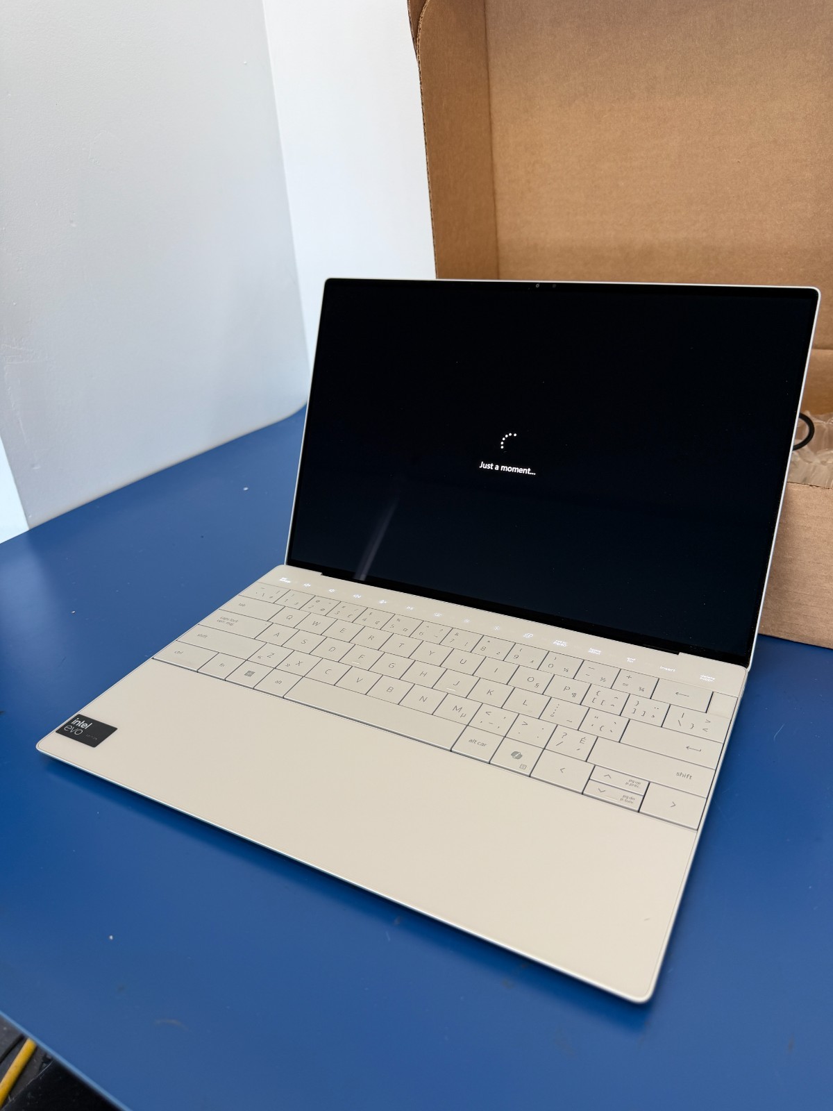 Dell XPS 13.4" Laptop XPS9340-7213SLV (Intel Core Ultra 7 155H/32GB RAM/1TB SSD - Image 7