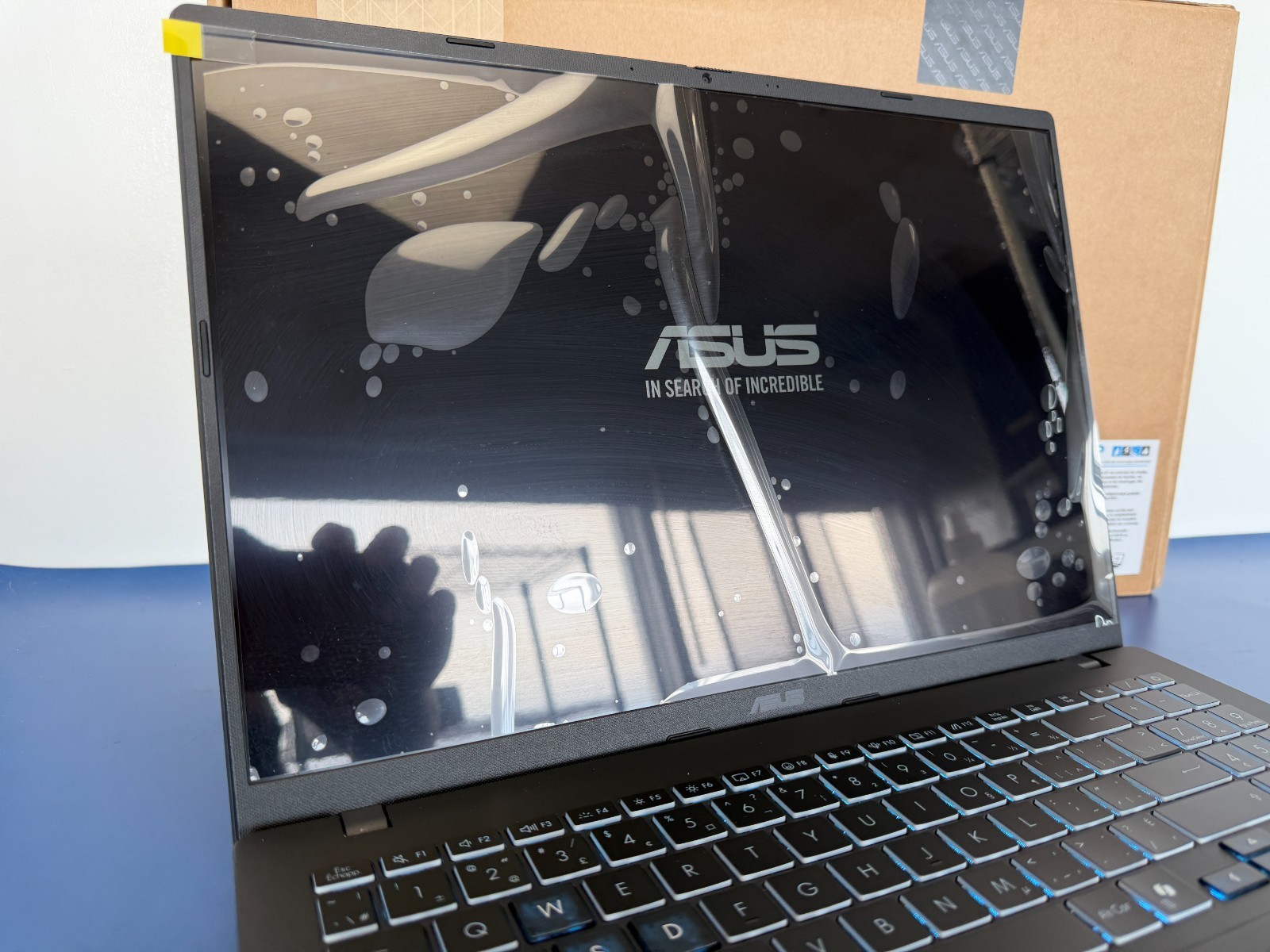 ASUS V16 16" Gaming Laptop Intel Core 5 210H/16GB RAM/512GB SSD GeForce RTX 3050 - Image 3