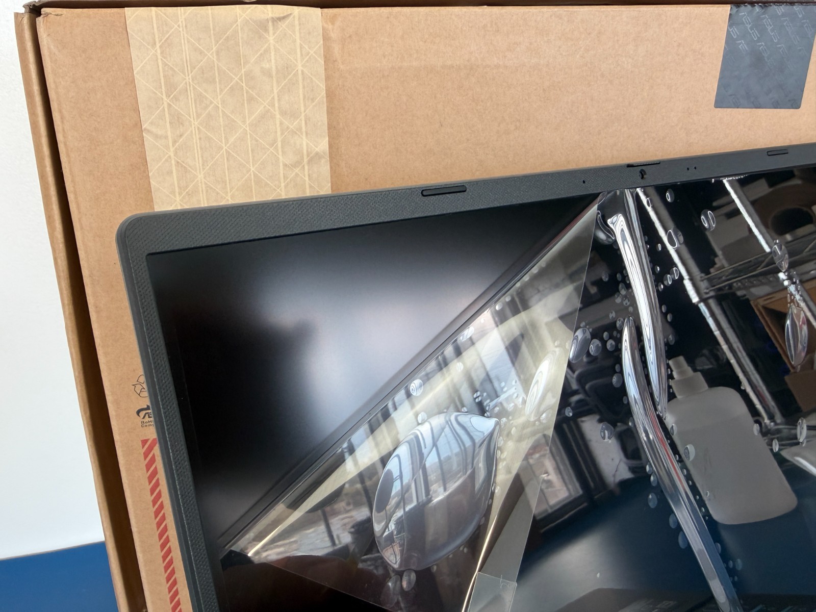 ASUS V16 16" Gaming Laptop Intel Core 5 210H/16GB RAM/512GB SSD GeForce RTX 3050 - Image 4
