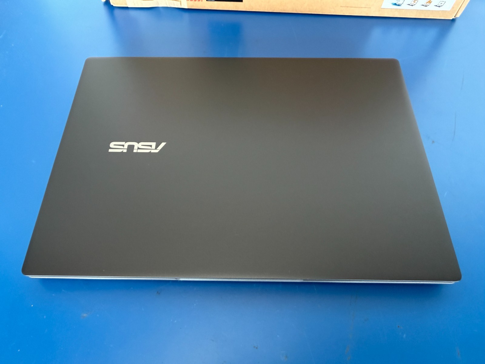 ASUS V16 16" Gaming Laptop Intel Core 5 210H/16GB RAM/512GB SSD GeForce RTX 3050 - Image 11