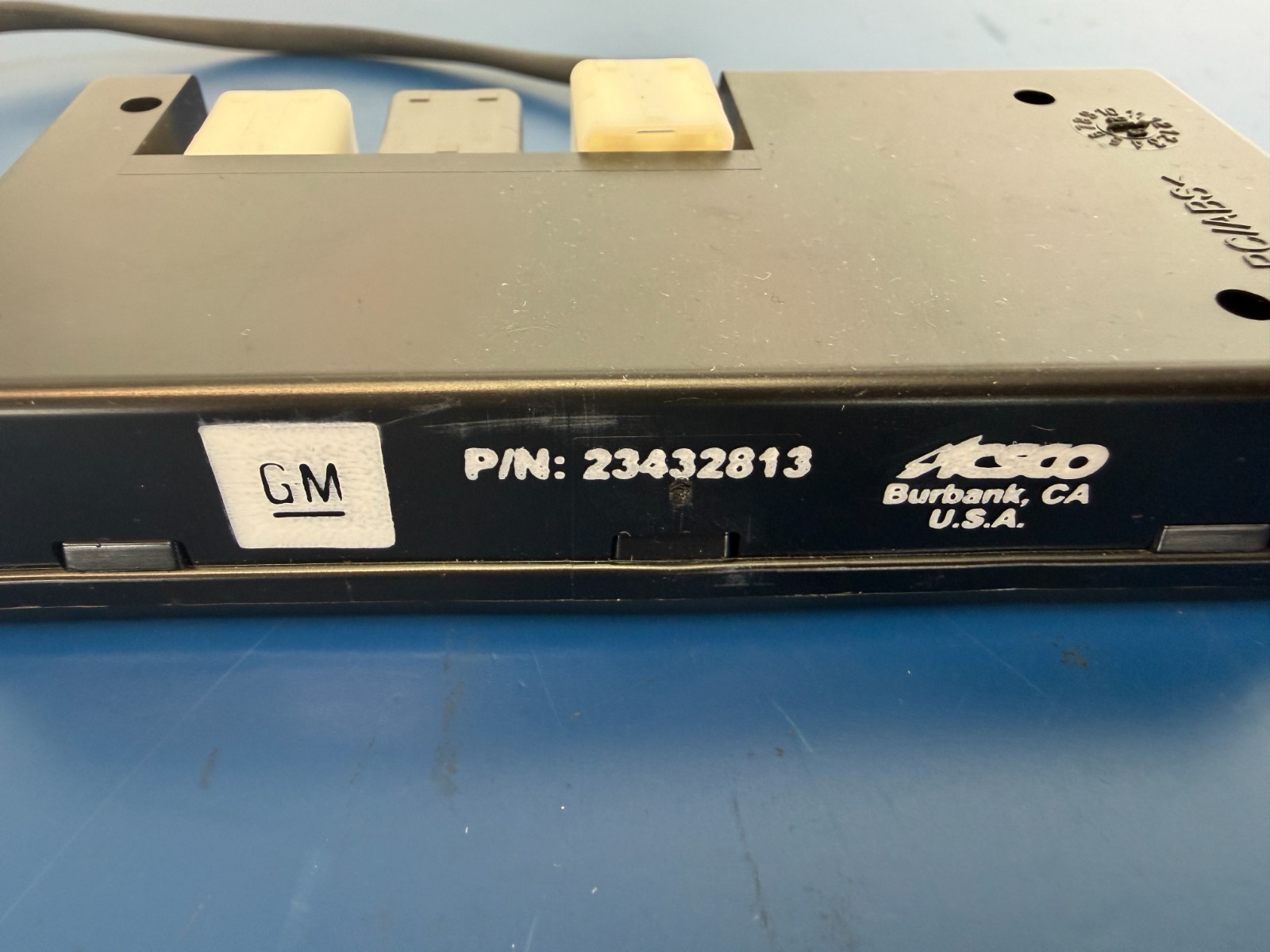 GM 23432813 Interior Lamp Control Module Assembly - Image 2