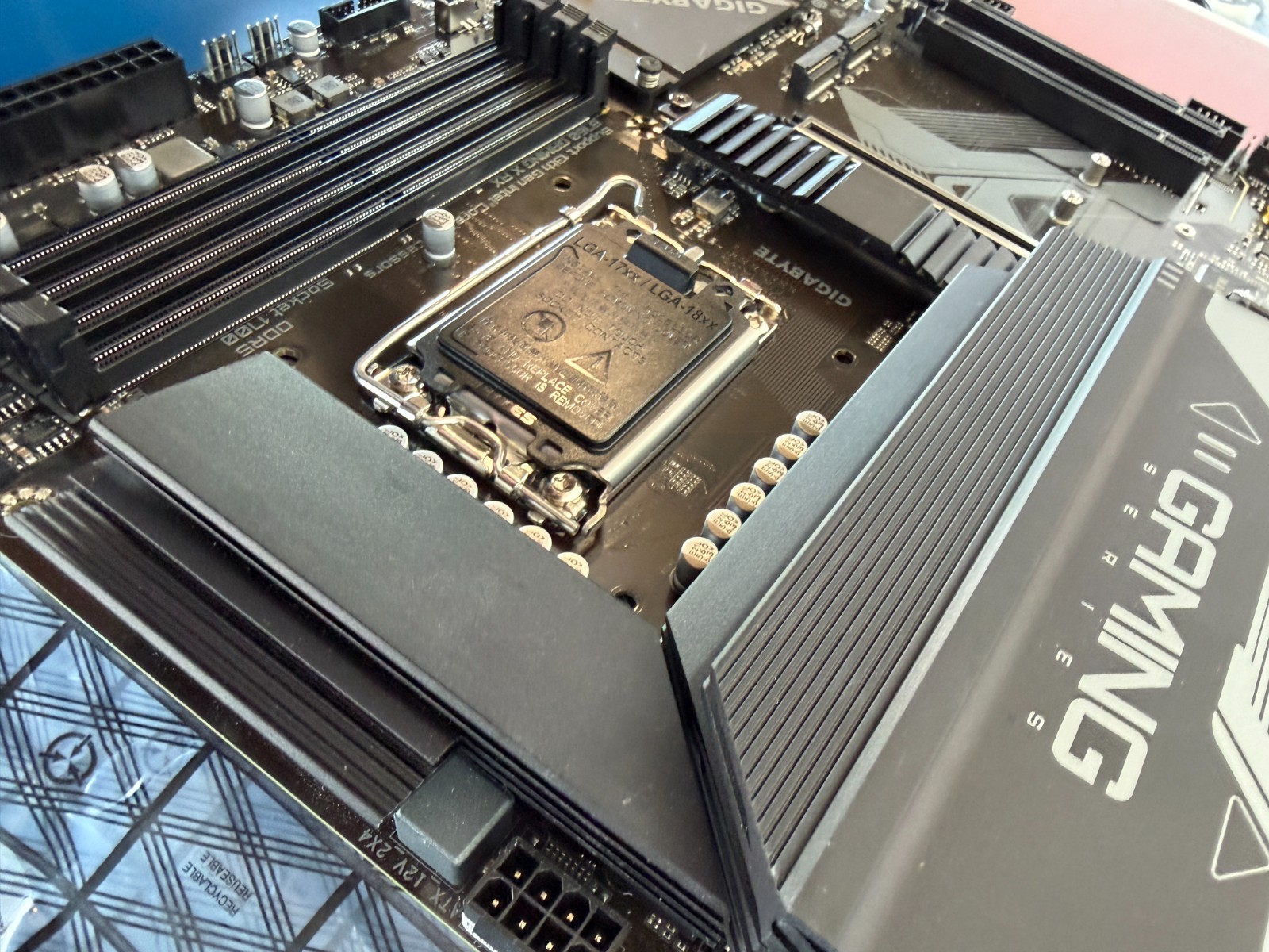 *READ* Gigabyte Intel B760 GAMING X AX LGA 1700 DDR5 ATX Gaming Motherboard - Image 3