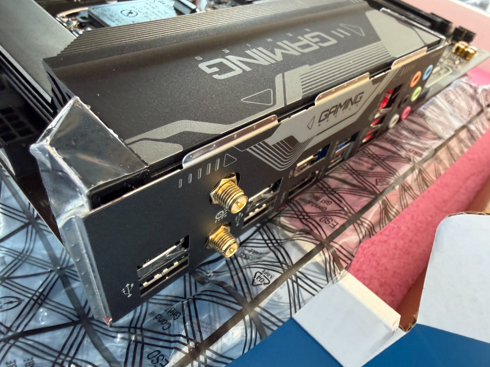 *READ* Gigabyte Intel B760 GAMING X AX LGA 1700 DDR5 ATX Gaming Motherboard - Image 8