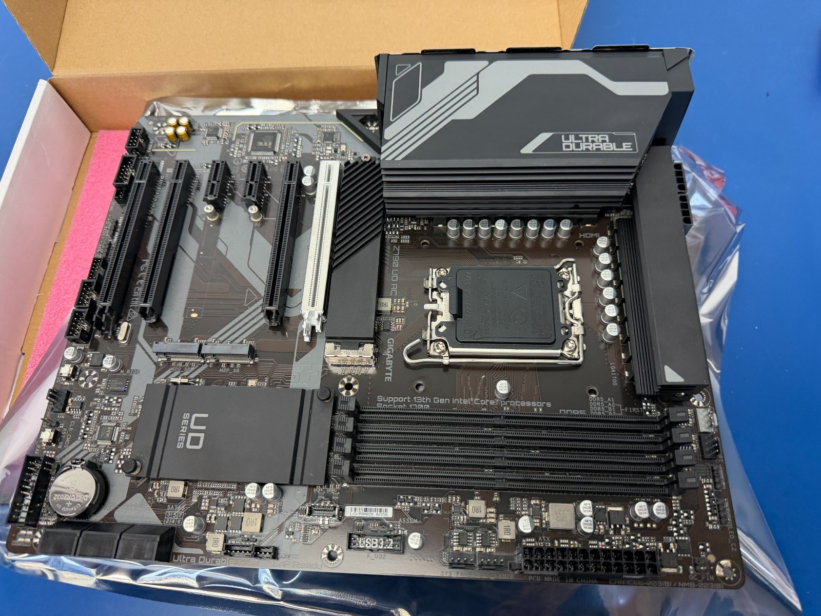 *READ* GIGABYTE Z790 UD AC DDR5 LGA 1700 Intel Z790 ATX DDR5 Triple M.2/ PCIe