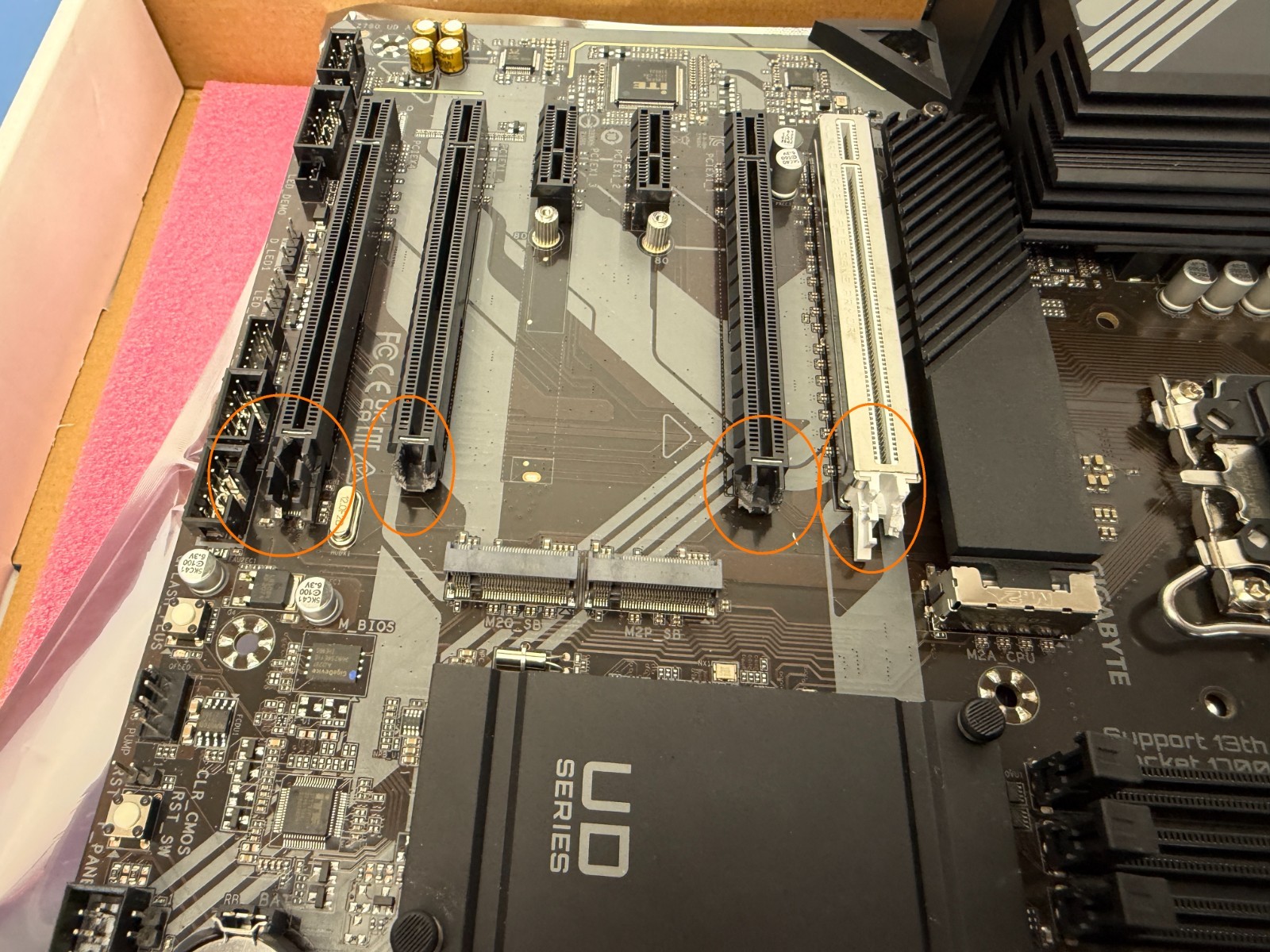 *READ* GIGABYTE Z790 UD AC DDR5 LGA 1700 Intel Z790 ATX DDR5 Triple M.2/ PCIe - Image 5