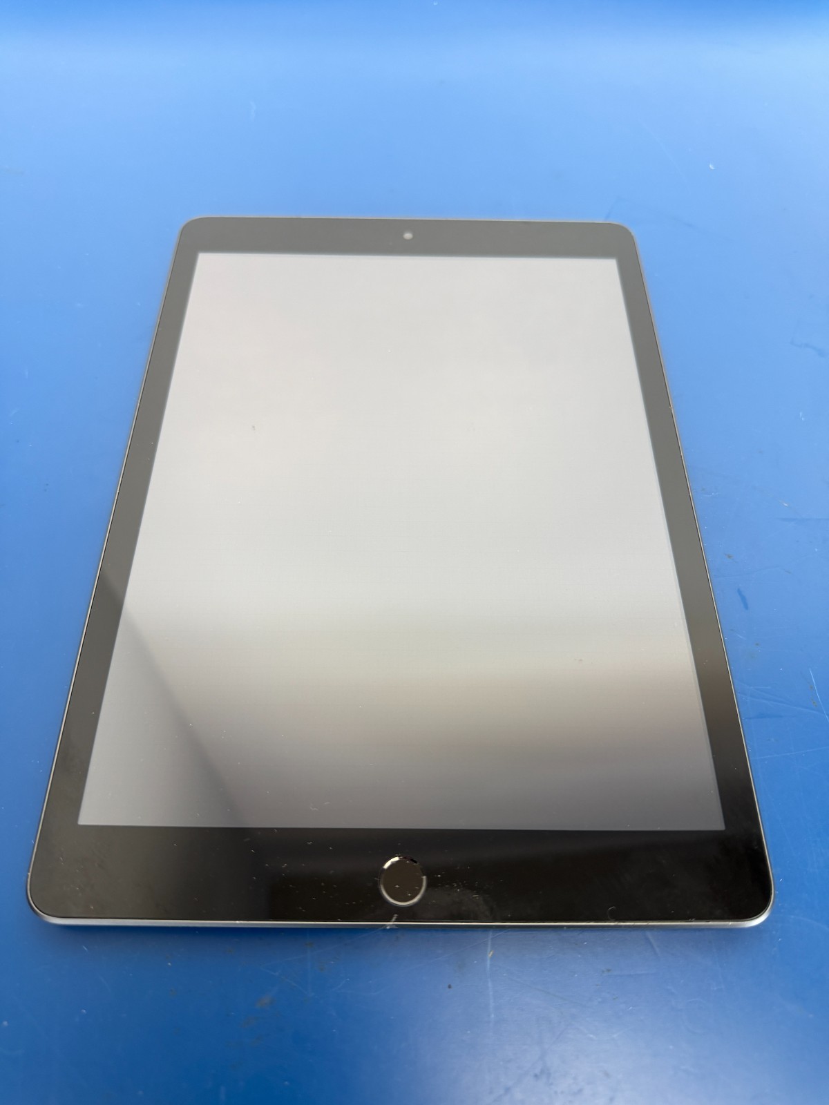 Apple iPad (9th Generation) A2602 256 GB, Wi-Fi, 10.2 in - Space Gray - Image 8