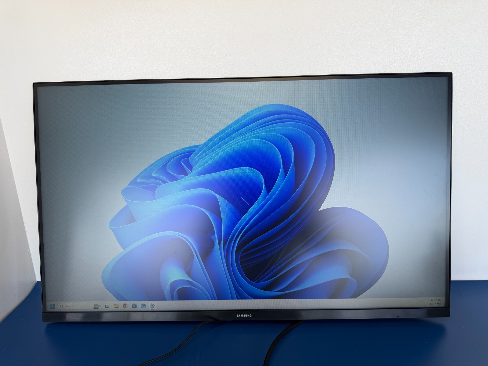 *READ* Samsung S32b300nwn 32in Flat Fhd 16/9 Black Monitor W/ 8ms Gtg 75hz - Image 3