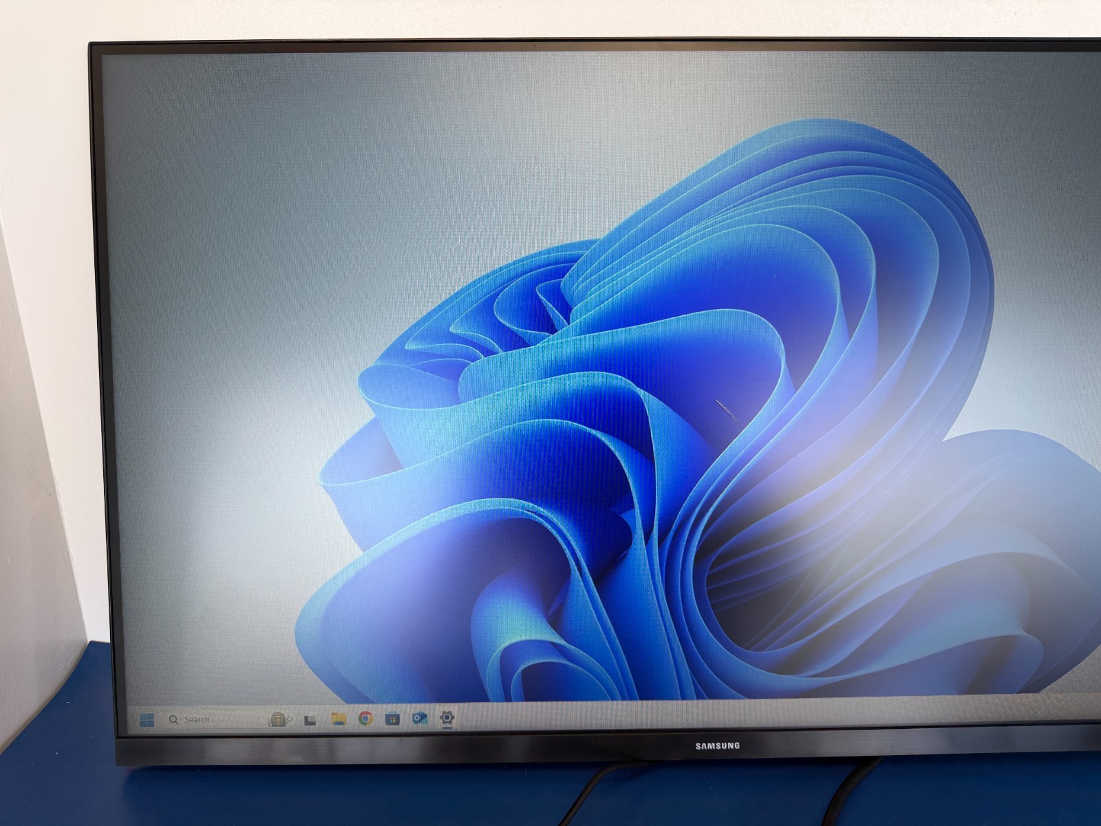 *READ* Samsung S32b300nwn 32in Flat Fhd 16/9 Black Monitor W/ 8ms Gtg 75hz - Image 5