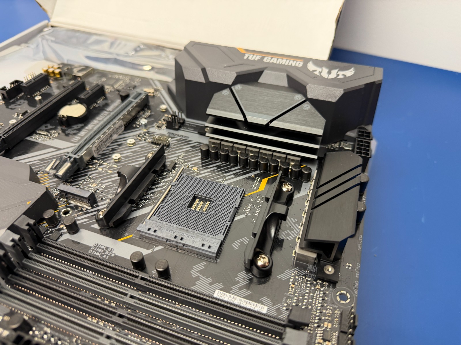 ASUS TUF GAMING X570-PLUS (WI-FI) Socket AM4, AMD Motherboard - Image 6