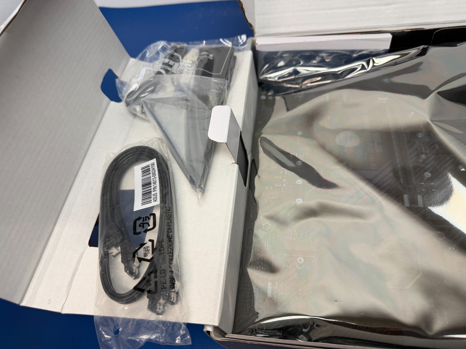 ASUS TUF GAMING X570-PLUS (WI-FI) Socket AM4, AMD Motherboard - Image 8