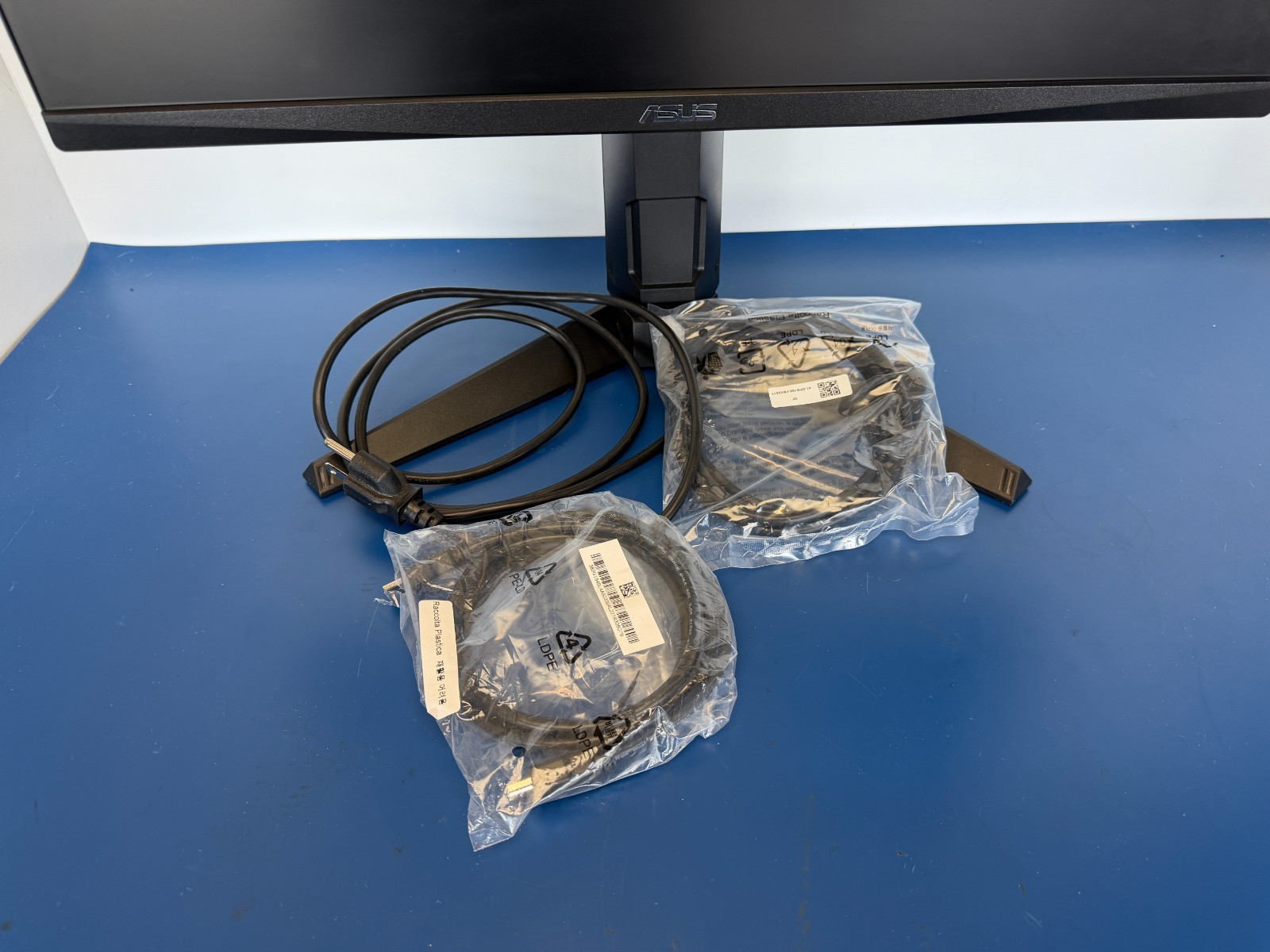 **READ** TUF VG249QL3A 24 Class Full HD Gaming LED Monitor - 16:9 - Black - Image 13