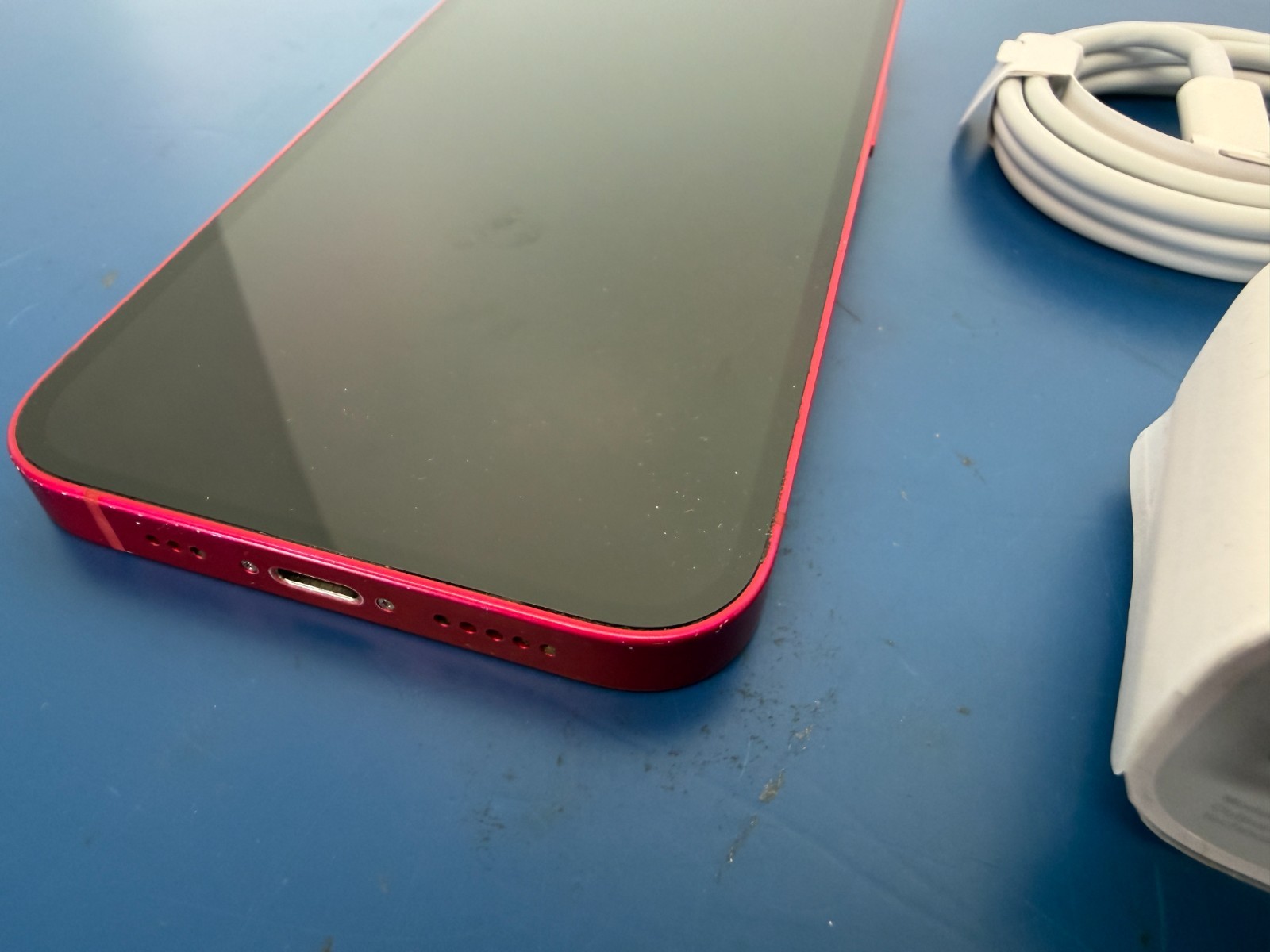 Apple iPhone 14 128gb - MPV93VC/A - Red - Unlocked - Image 3