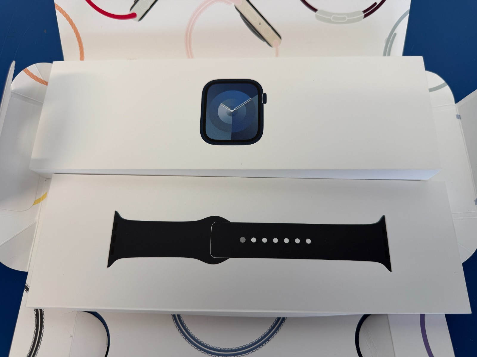 Apple Watch Series 9 MR9A3CL/A 45mm Midnight M/L - Image 2