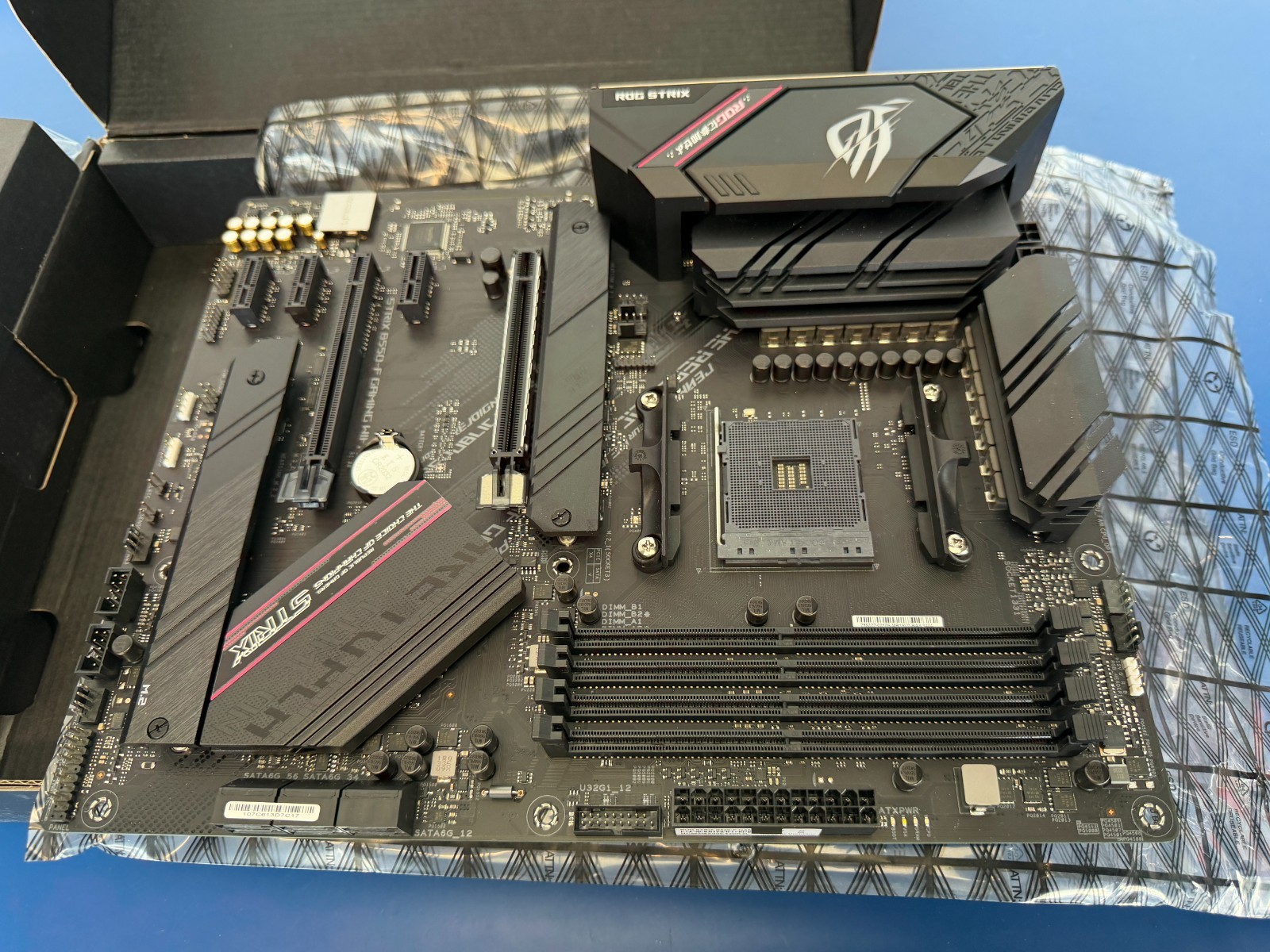 ASUS ROG STRIX B550-F GAMING WIFI II AM4 AMD B550 SATA 6Gb/s ATX AMD Motherboard - Image 5