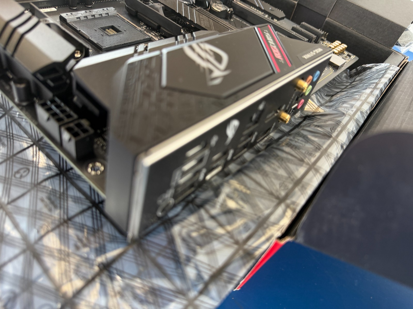 ASUS ROG STRIX B550-F GAMING WIFI II AM4 AMD B550 SATA 6Gb/s ATX AMD Motherboard - Image 6