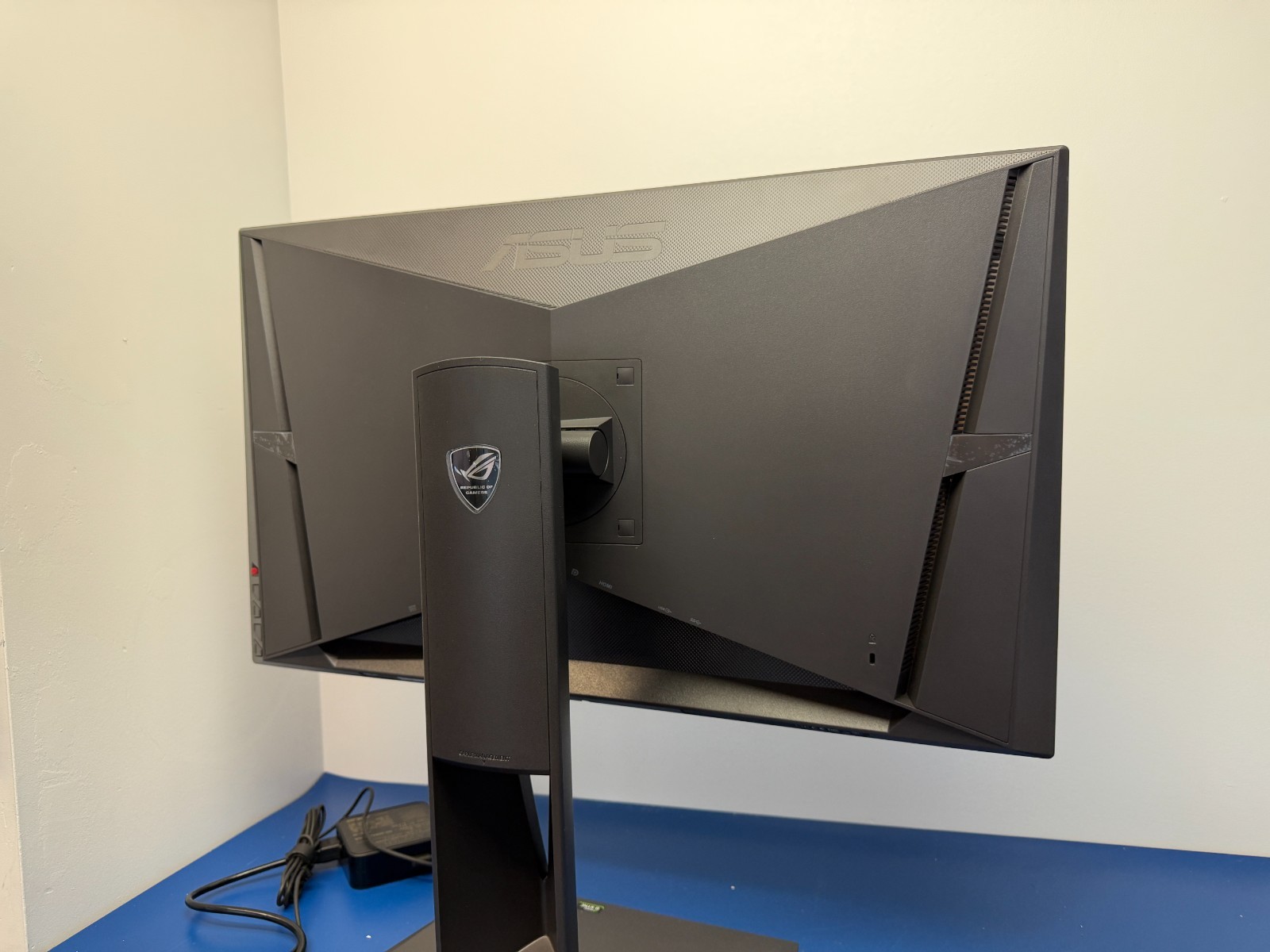 ASUS ROG Swift 2560x1440 PG279Q Gaming Monitor 27 inch 165Hz IPS WQHD - Image 9