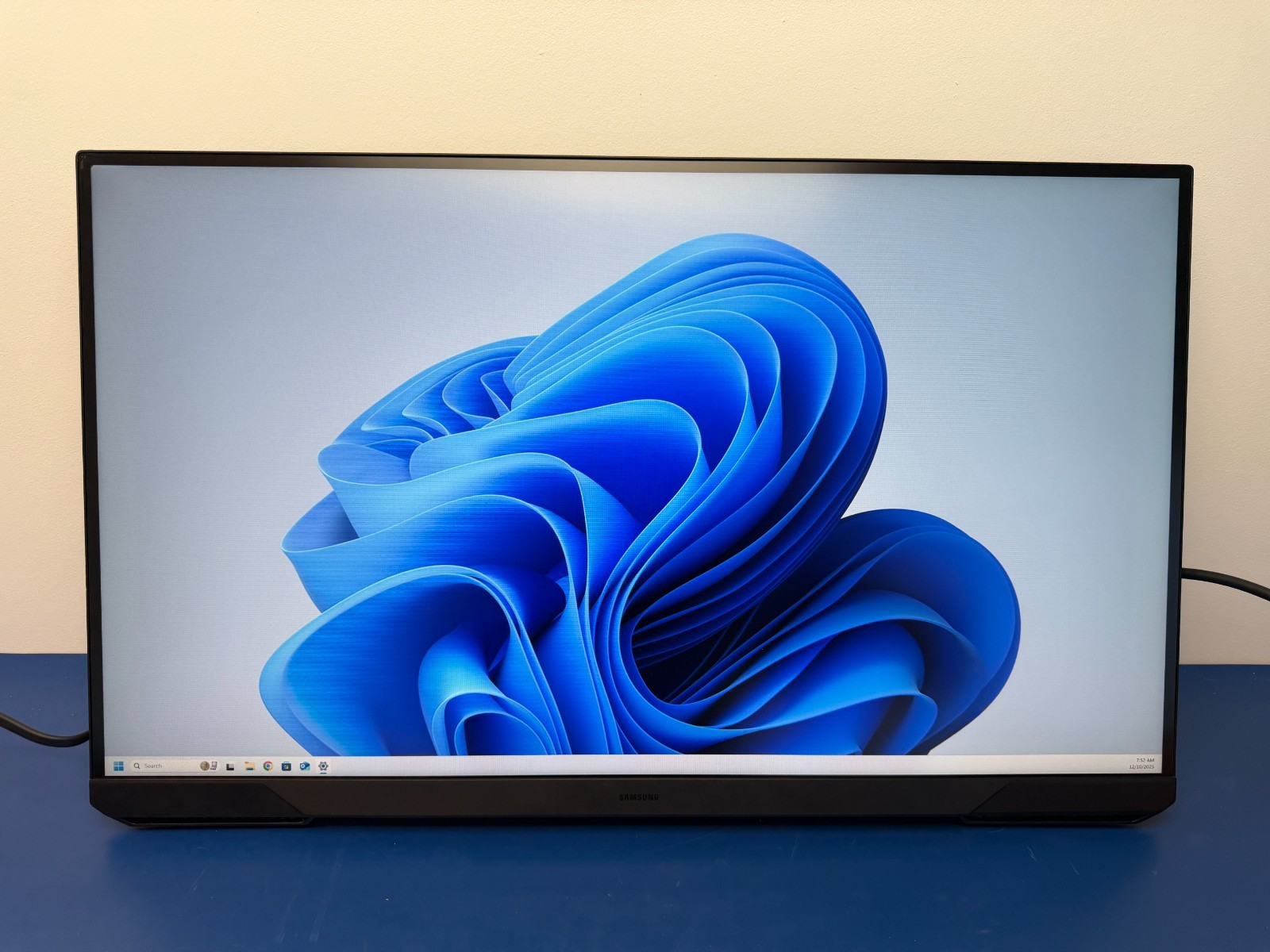Samsung Odyssey G5 S27CG512EN - G51C Series - LED 2560 x 1440 QHD 27" - Image 2