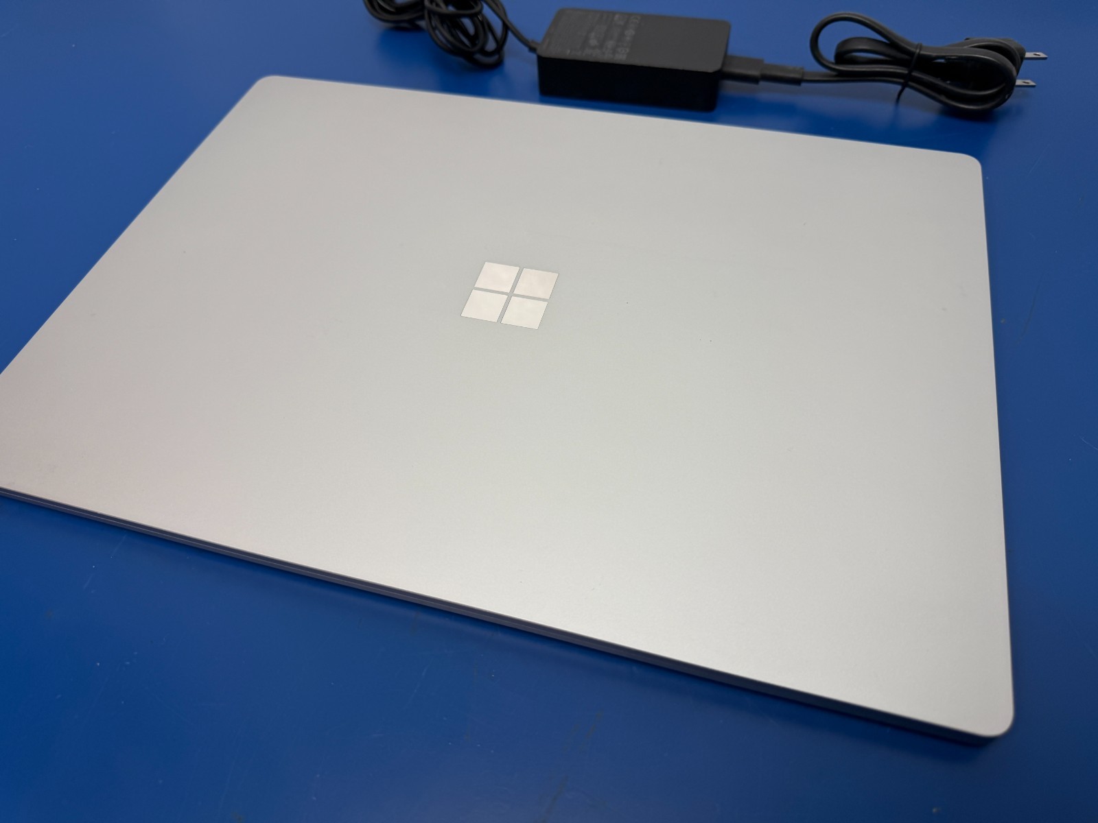 Microsoft Surface Laptop 5 1979 15" Touch i7-1255U 2.60GHz 16GB RAM 512GB SSD - Image 4