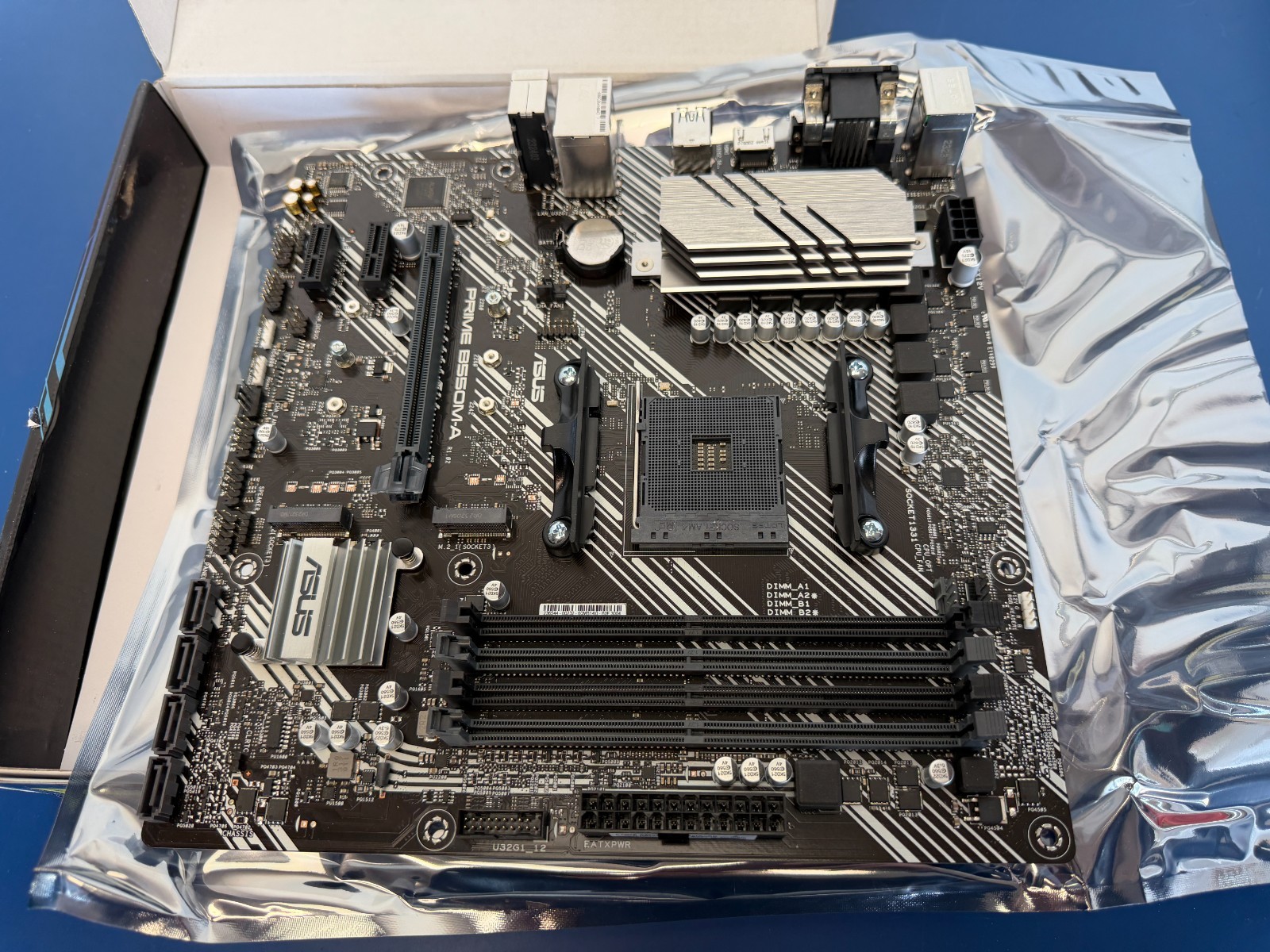 ASUS Prime B550M-A/CSM AMD AM4 microATX commercial motherboard - Image 4