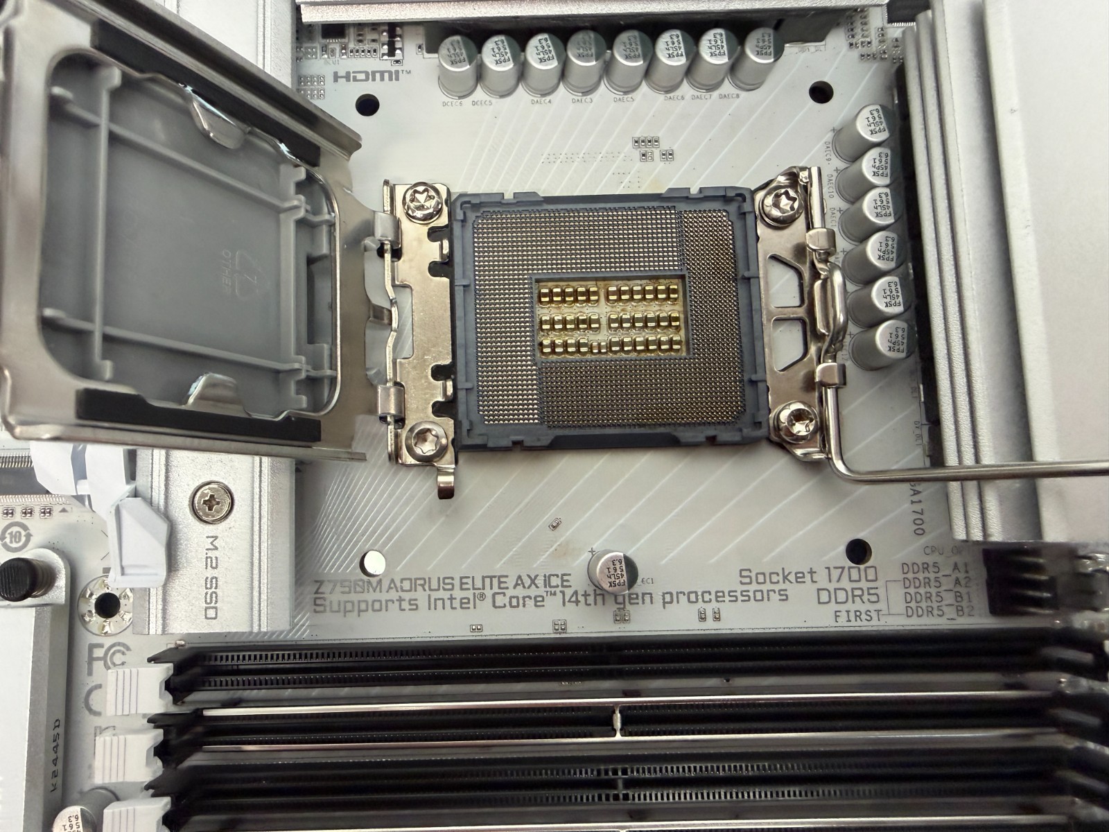 Z790M AORUS Elite AX ICE LGA 1700 Intel Z790 M-ATX Motherboard with DDR5 - Image 8