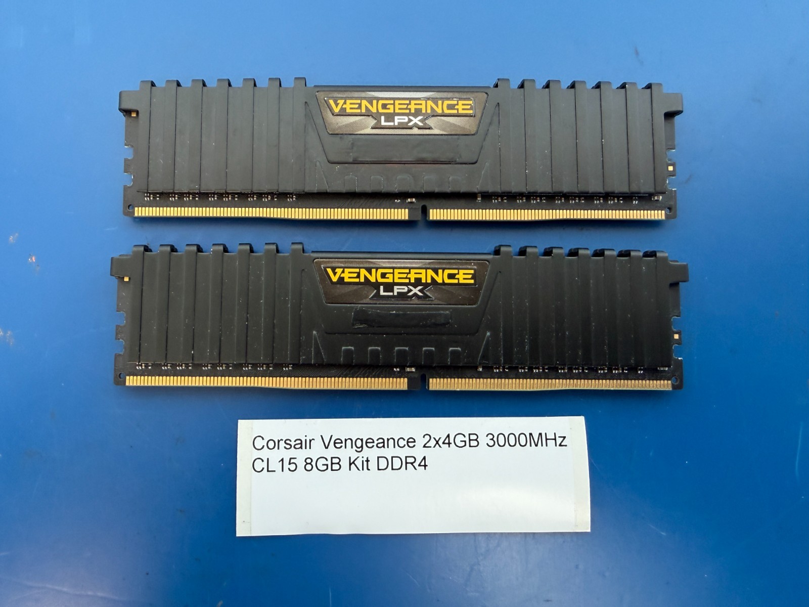 Corsair VENGEANCE® LPX 8GB (2 x 4GB) DDR4 DRAM 3000MHz C16 Memory Kit - Black