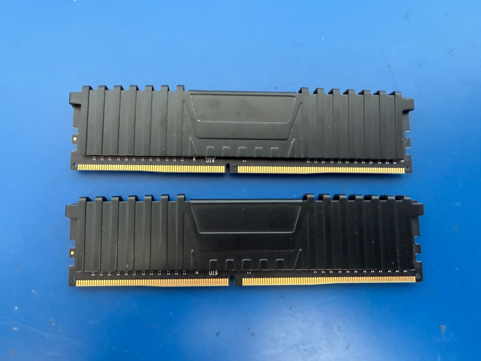 Corsair VENGEANCE® LPX 8GB (2 x 4GB) DDR4 DRAM 3000MHz C16 Memory Kit - Black - Image 2