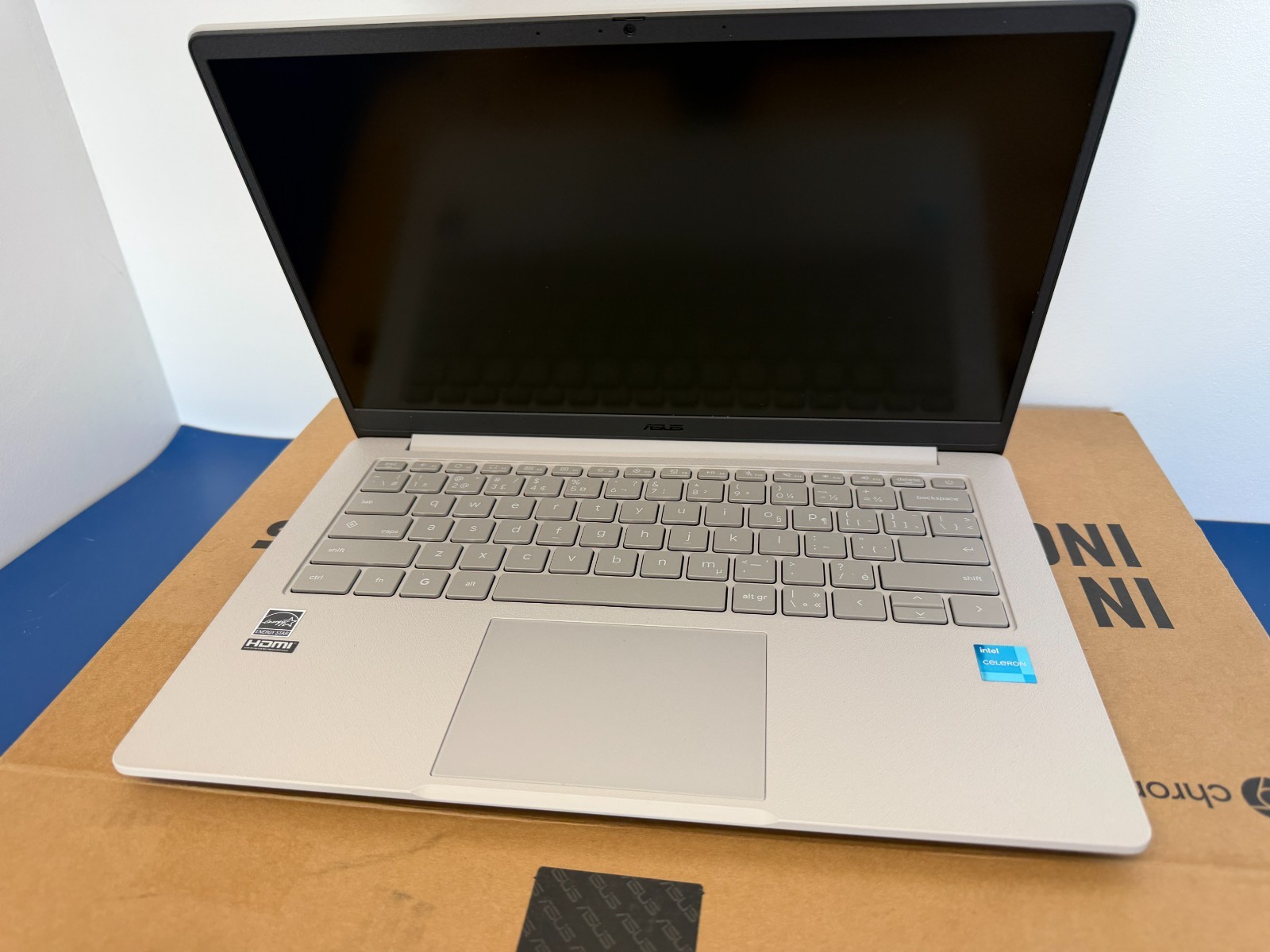 ASUS Chromebook CX1405CKA-BS01-CB 14" N4500 4GB DDR4 64GB eMMC Chrome OS - Image 3