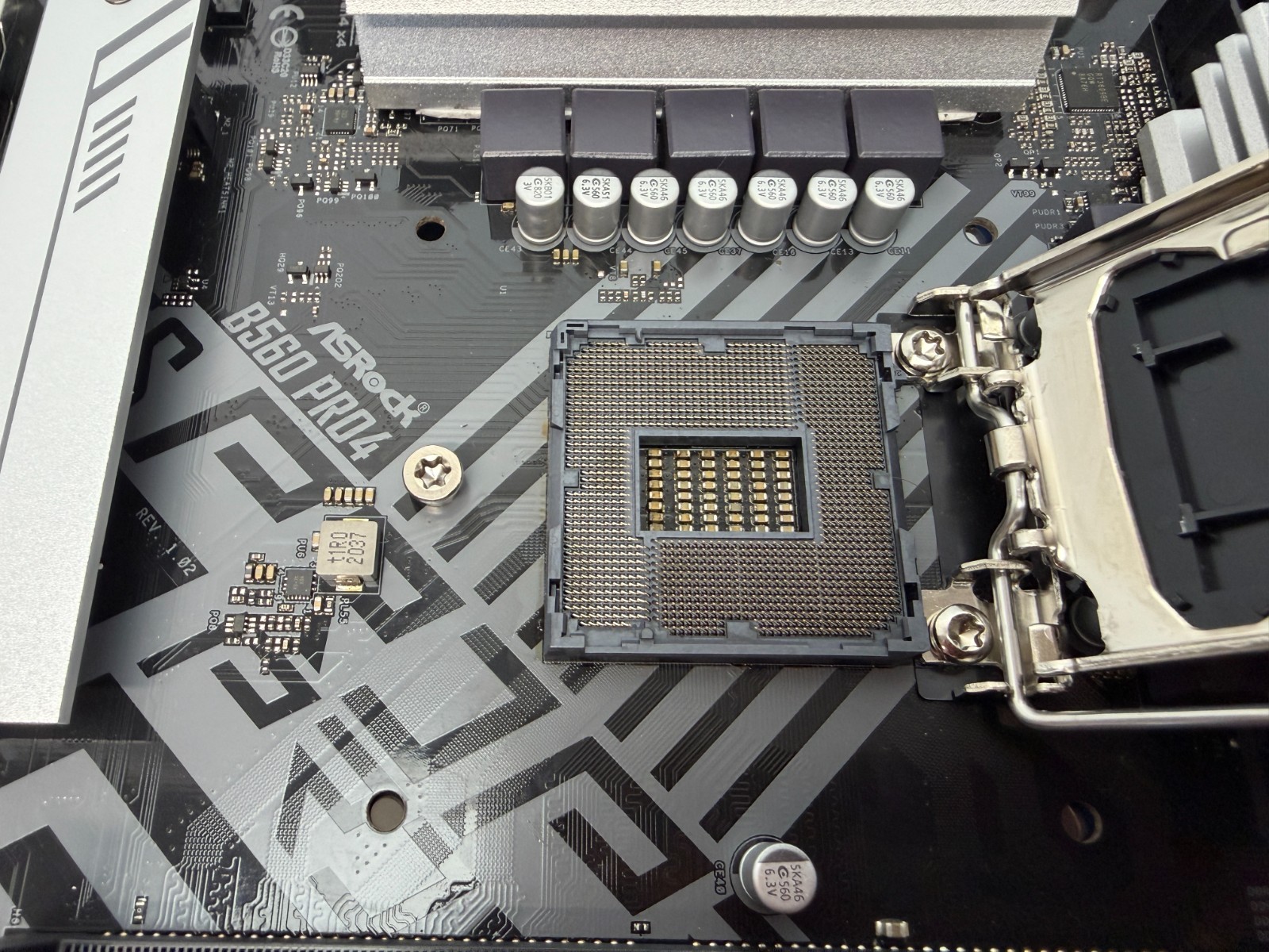 ASRock B560 Pro4 LGA1200 ATX Intel Motherboard intel 10th gen 11th gen - Image 11
