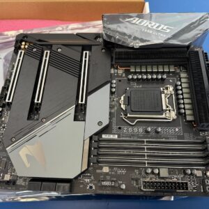 GIGABYTE Z590 Aorus Ultra Intel LGA 1200 ATX DDR4 Motherboard DP