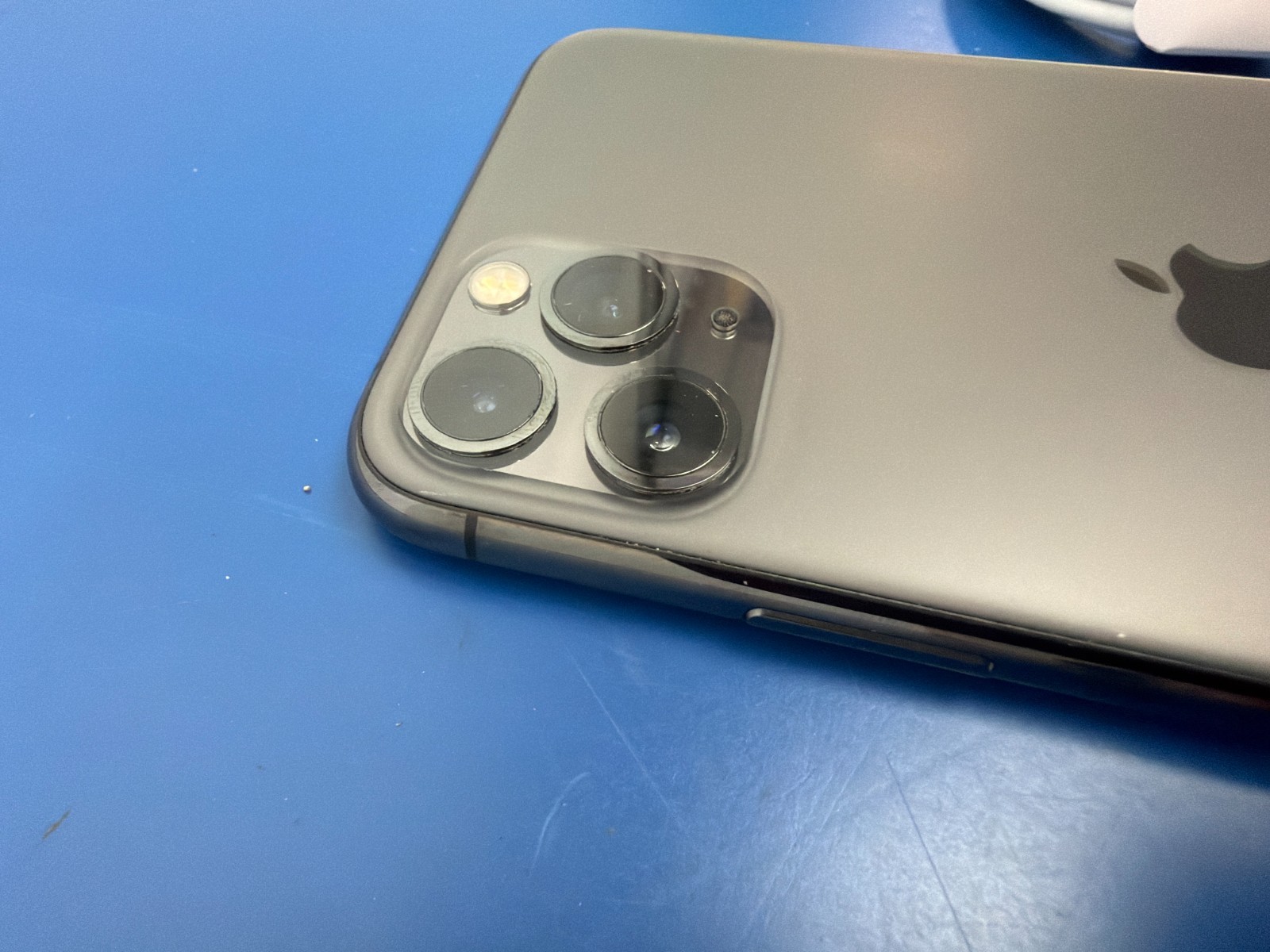 Apple iPhone 11 Pro - 64 GB - Space Grey (Unlocked) 100% battery health - Image 8