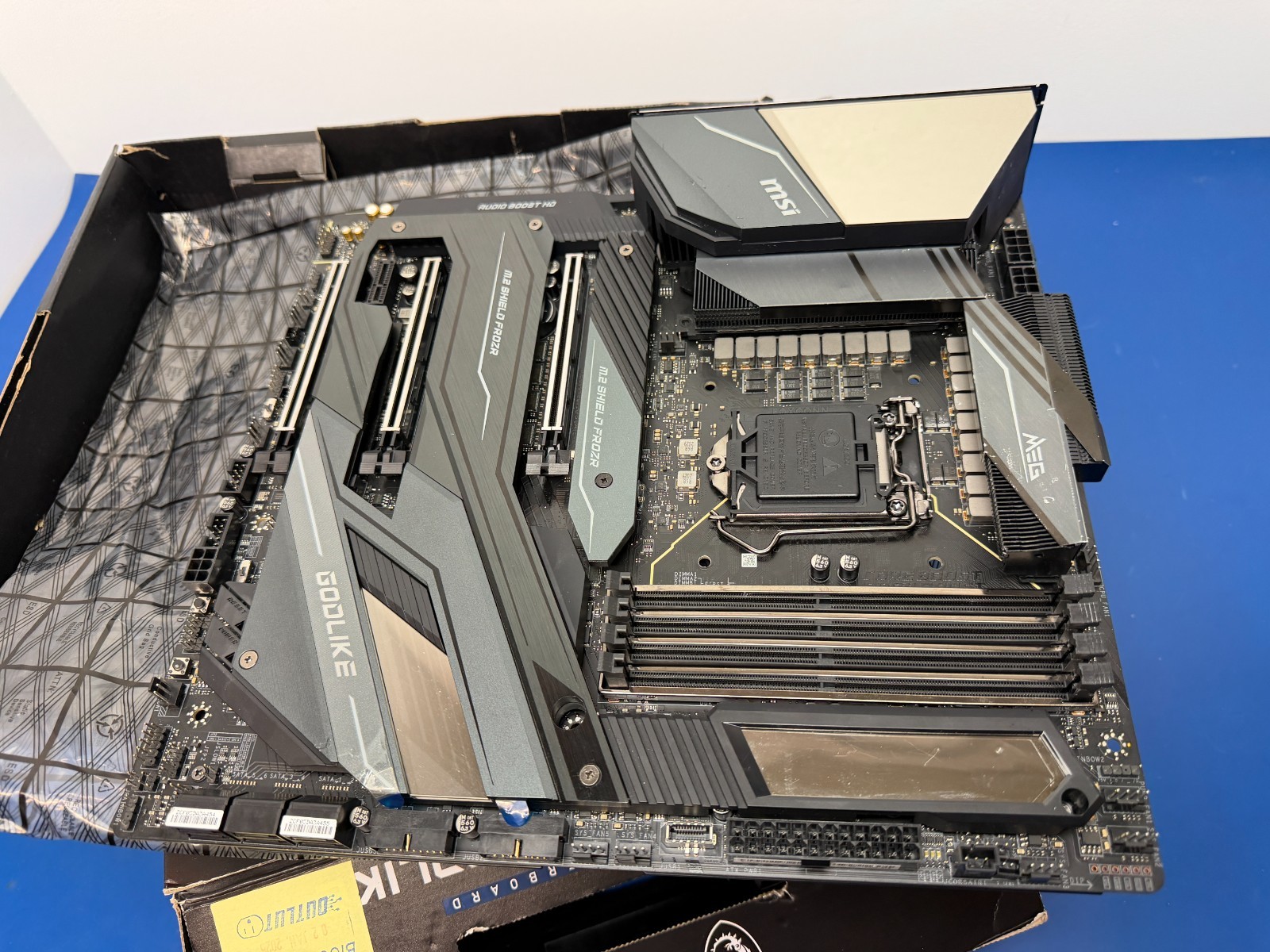 MSI MEG Z490 GODLIKE Motherboard Intel Z490 LGA 1200 DDR4 E-ATX M.2 Core USB 3.2 - Image 6