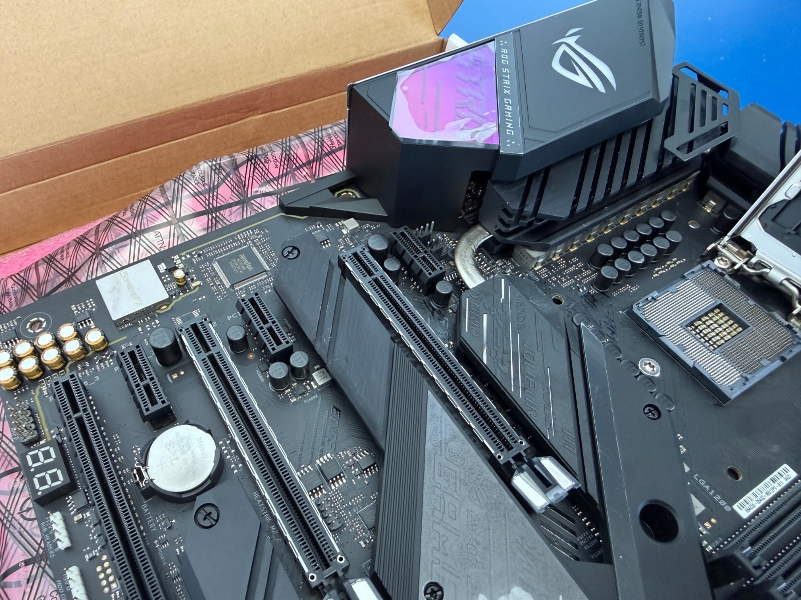 ASUS ROG Strix Z490-E Gaming WiFi 6 Intel 10th 11th Gen ATX LGA 1200 Motherboard - Image 10