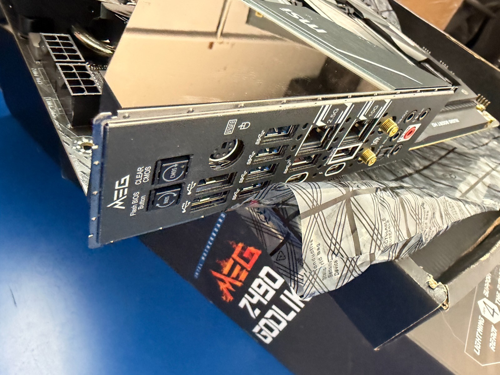 MSI MEG Z490 GODLIKE Motherboard Intel Z490 LGA 1200 DDR4 E-ATX M.2 Core USB 3.2 - Image 8