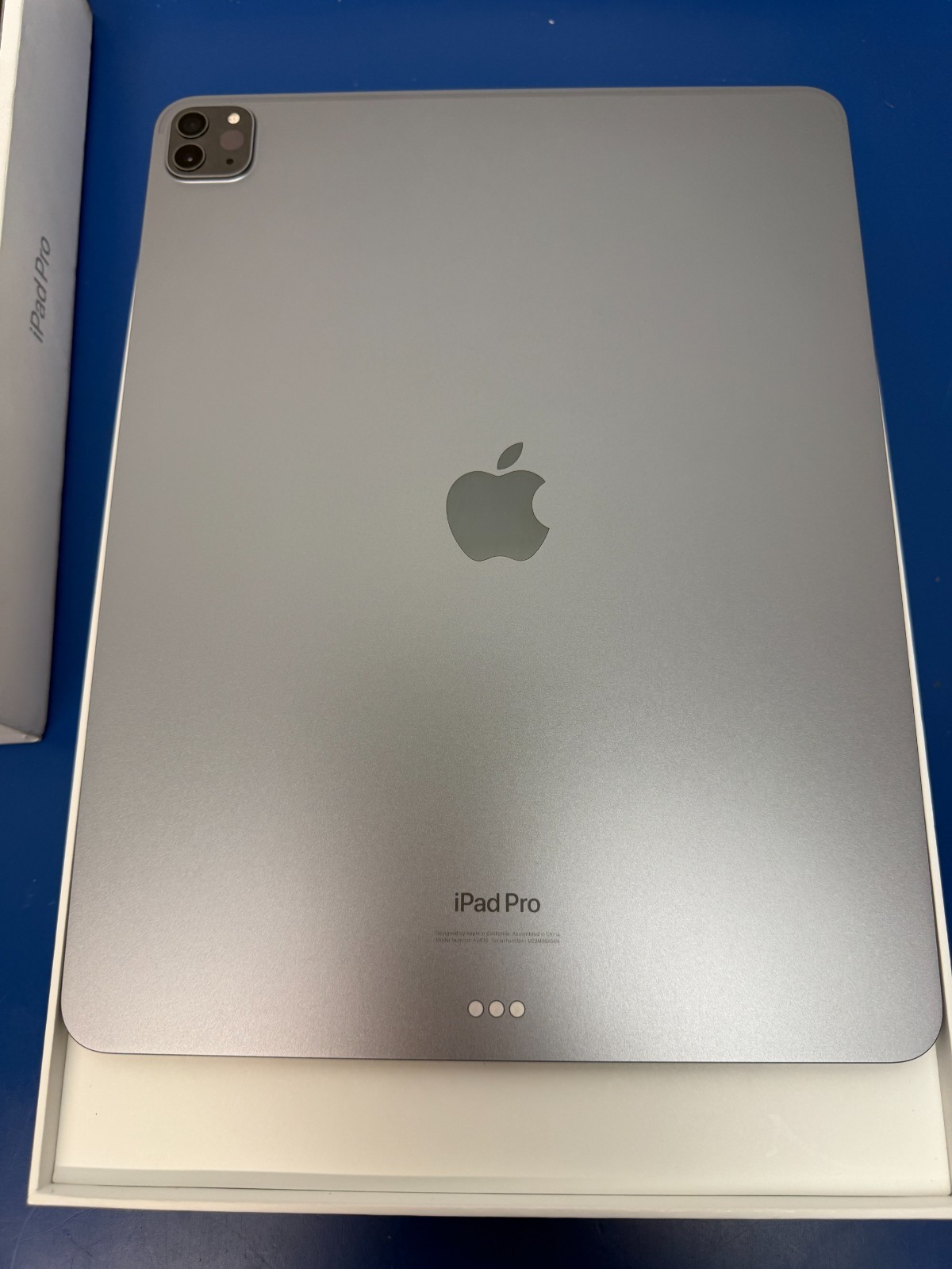 Apple iPad Pro 12.9" M2 6th Gen 128GB Space Gray Wi-Fi MNXP3VC/A - Image 10