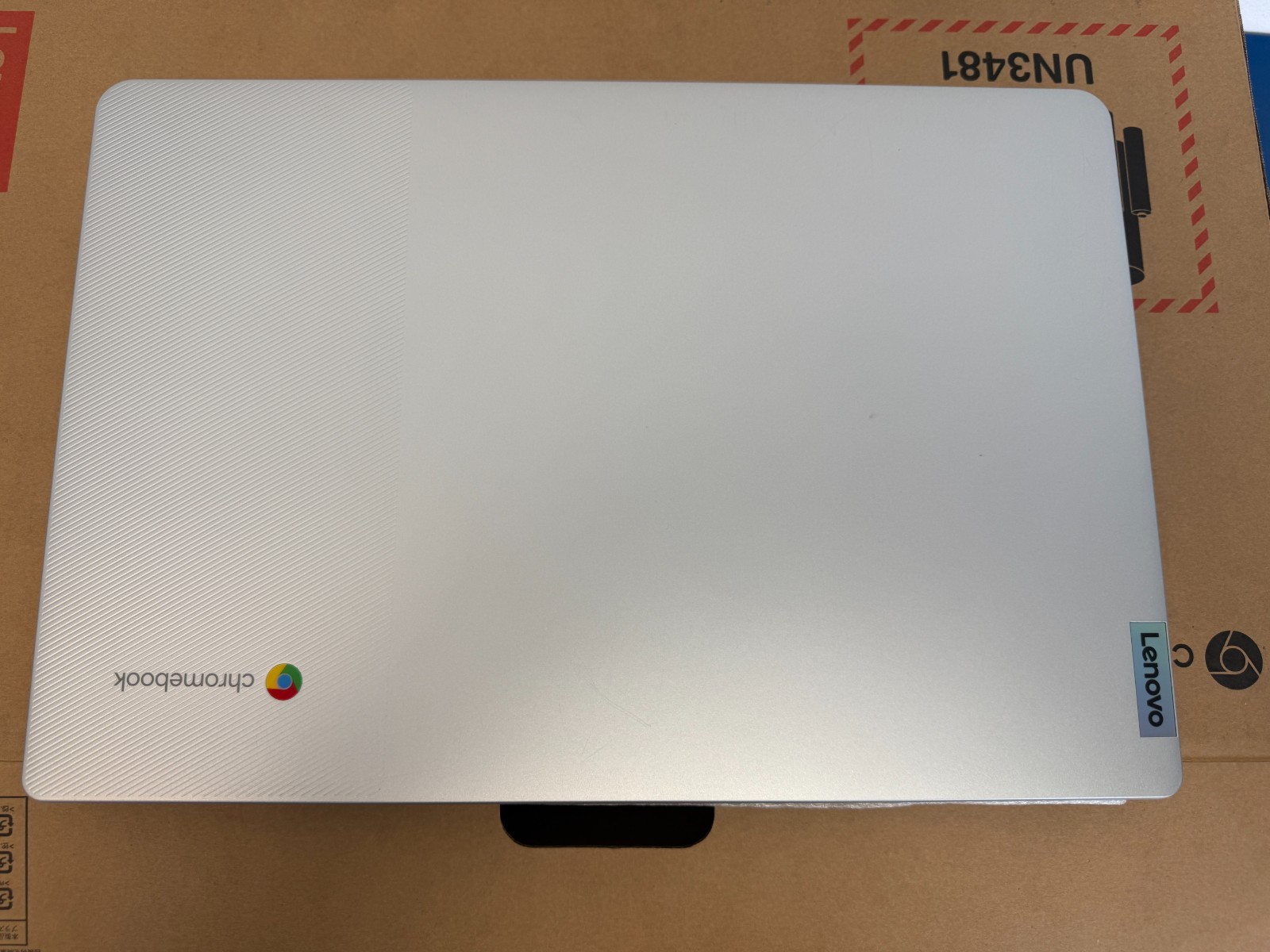 Lenovo IdeaPad Slim 3 Chromebook 14M868 128gb flash 8GB LPDDR4x - Image 10