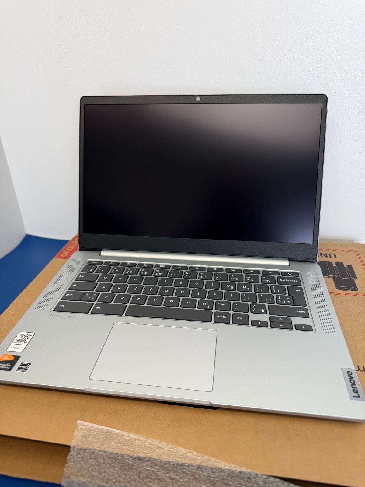 Lenovo IdeaPad Slim 3 Chromebook 14M868 128gb flash 8GB LPDDR4x - Image 11