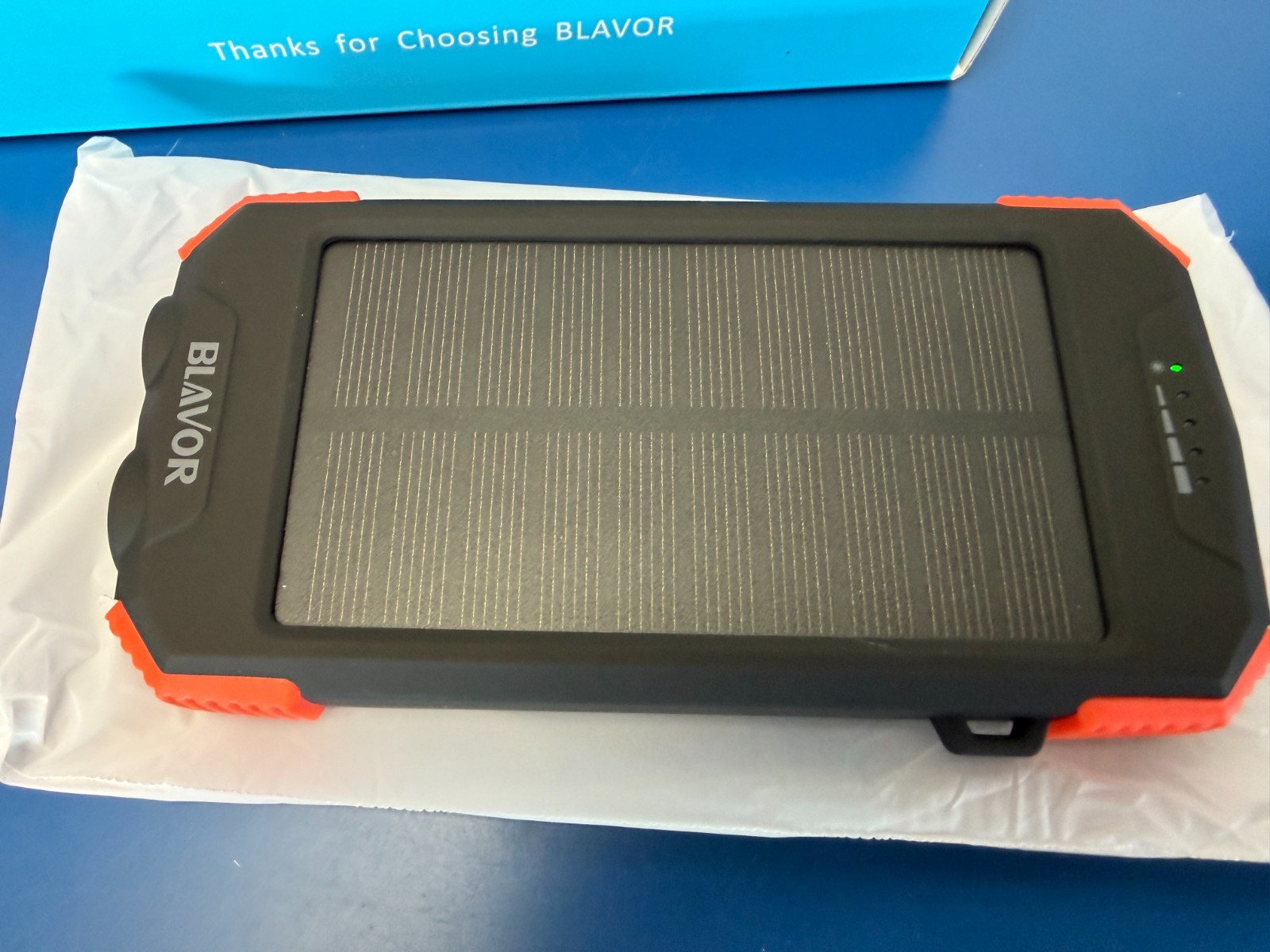 Power Bank Solar 10000mAh Charger Portable 20W USBC light Blavor - Image 5