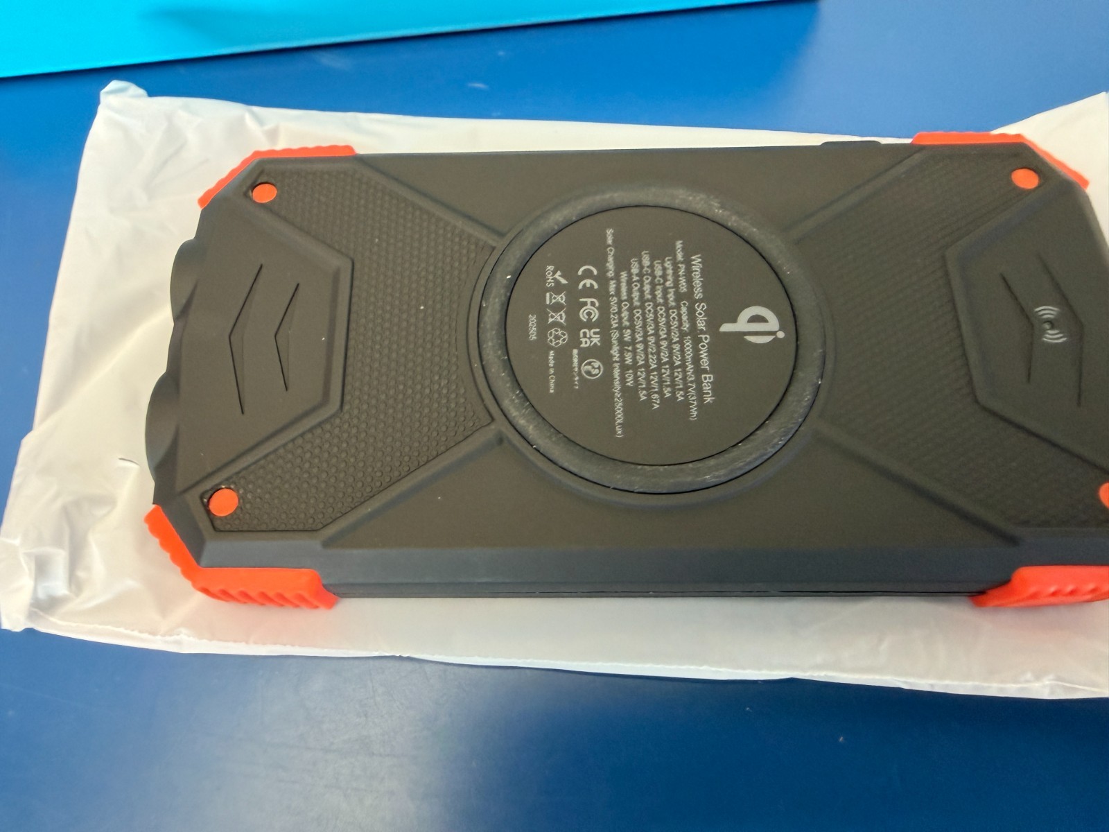 Power Bank Solar 10000mAh Charger Portable 20W USBC light Blavor - Image 6