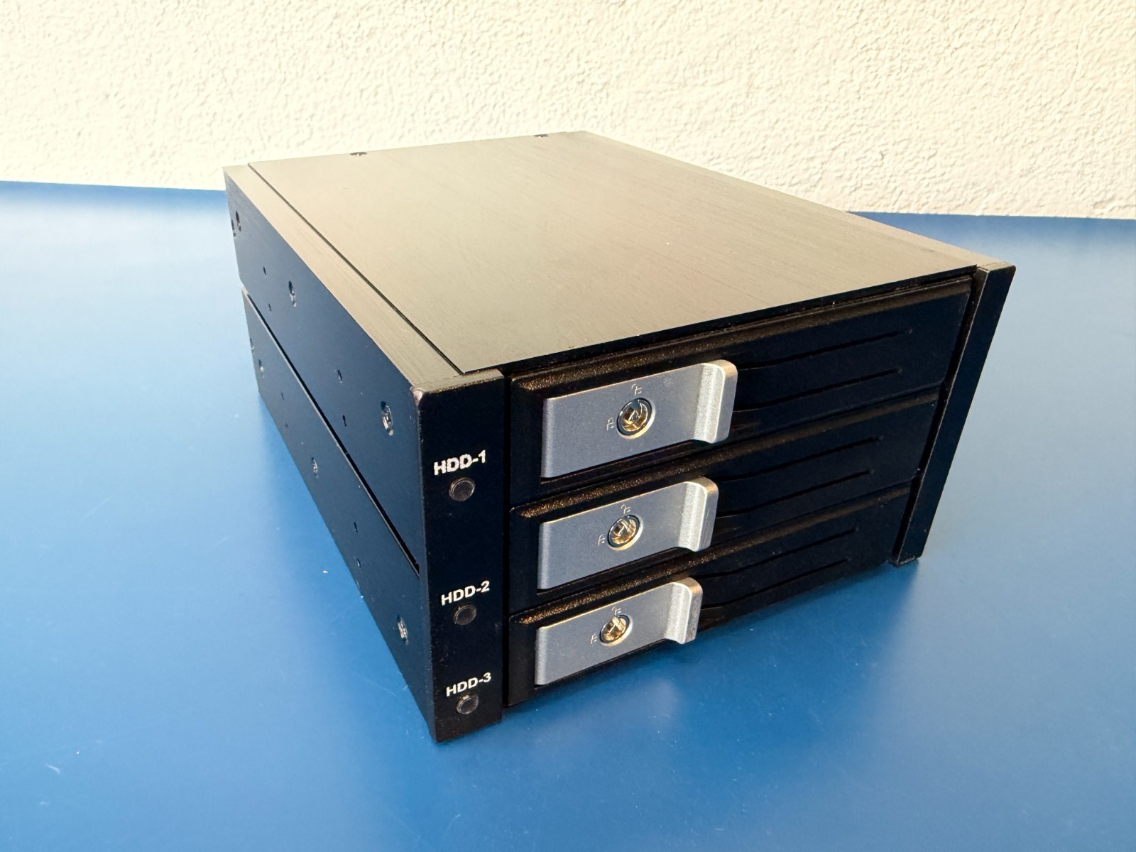 Syba SY-MRA35029 3 Bay Tray Less SATA SAS 3.5" HDD Internal Enclosure Cage