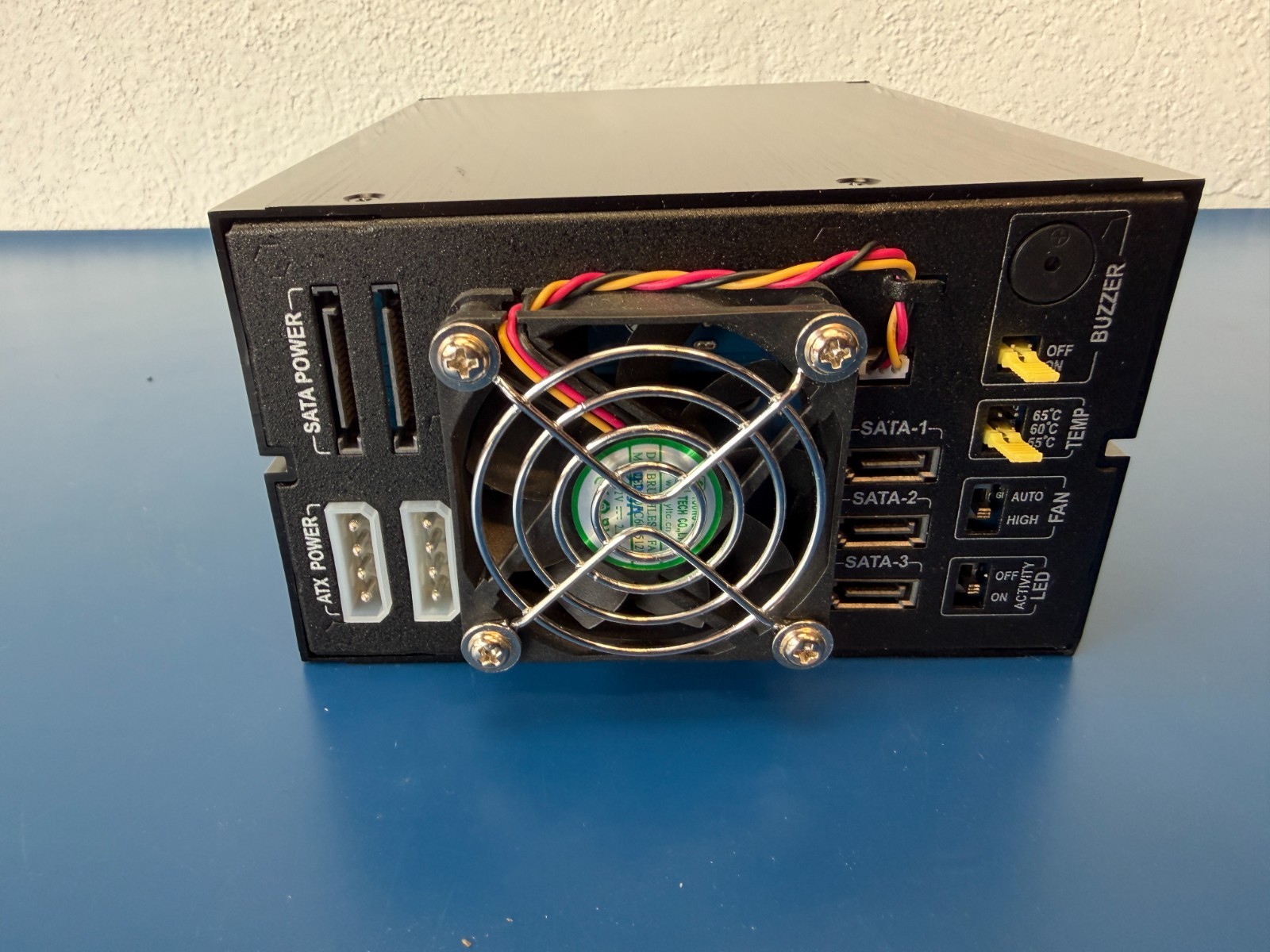 Syba SY-MRA35029 3 Bay Tray Less SATA SAS 3.5" HDD Internal Enclosure Cage - Image 3