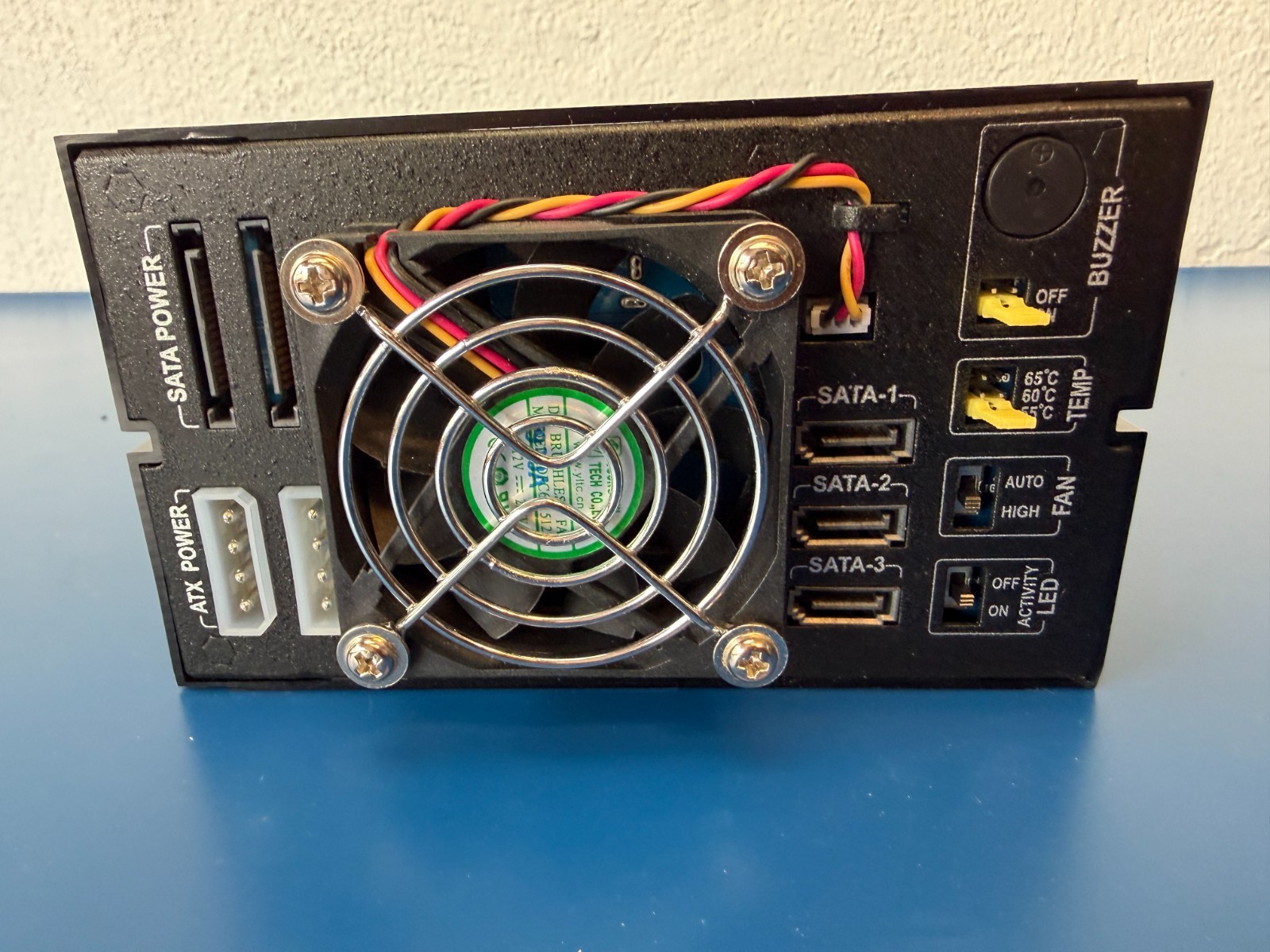 Syba SY-MRA35029 3 Bay Tray Less SATA SAS 3.5" HDD Internal Enclosure Cage - Image 4