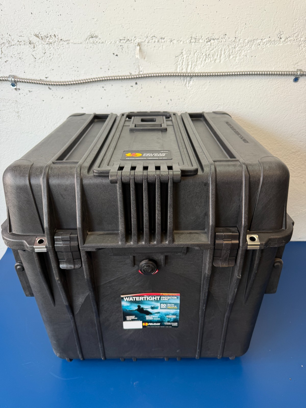 Pelican 0340 Cube Case with Wheels Exterior Dim 20.50" x 20.50" x 19.25" - Black