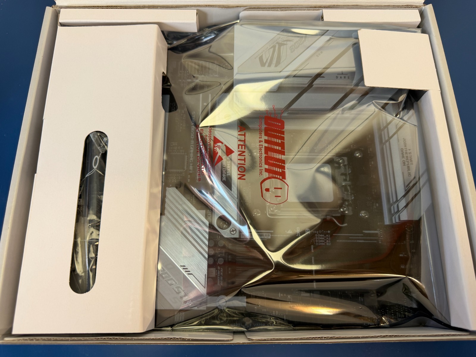 ASUS ROG STRIX B650-A GAMING WIFI 6E Socket AM5 (LGA 1718) Ryzen 7000 8000 9000 - Image 3