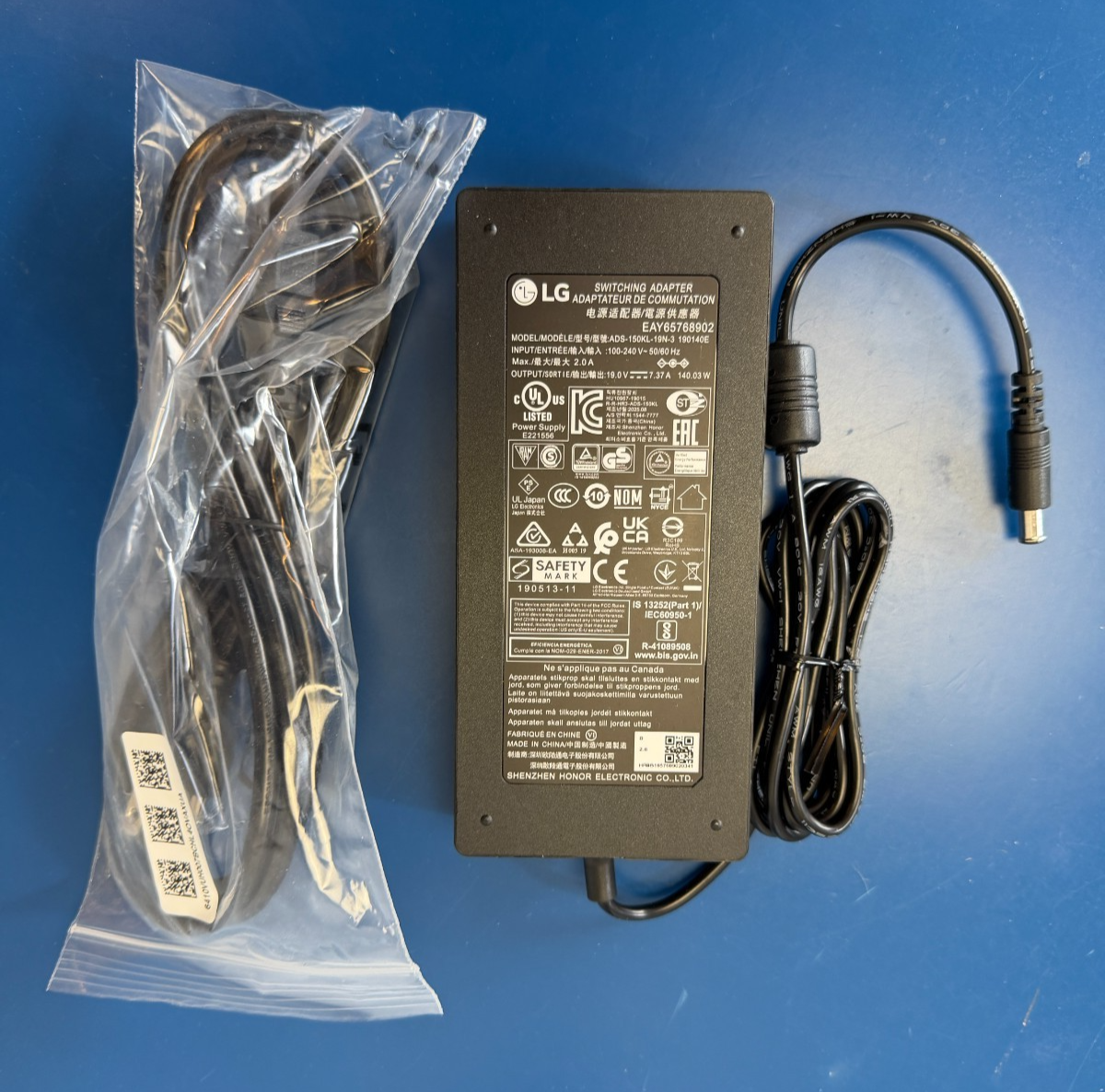 Original LG ADS-150KL-19N-3 190140E EAY65768902 19.0 V 7.37 A 140 W AC Adapter
